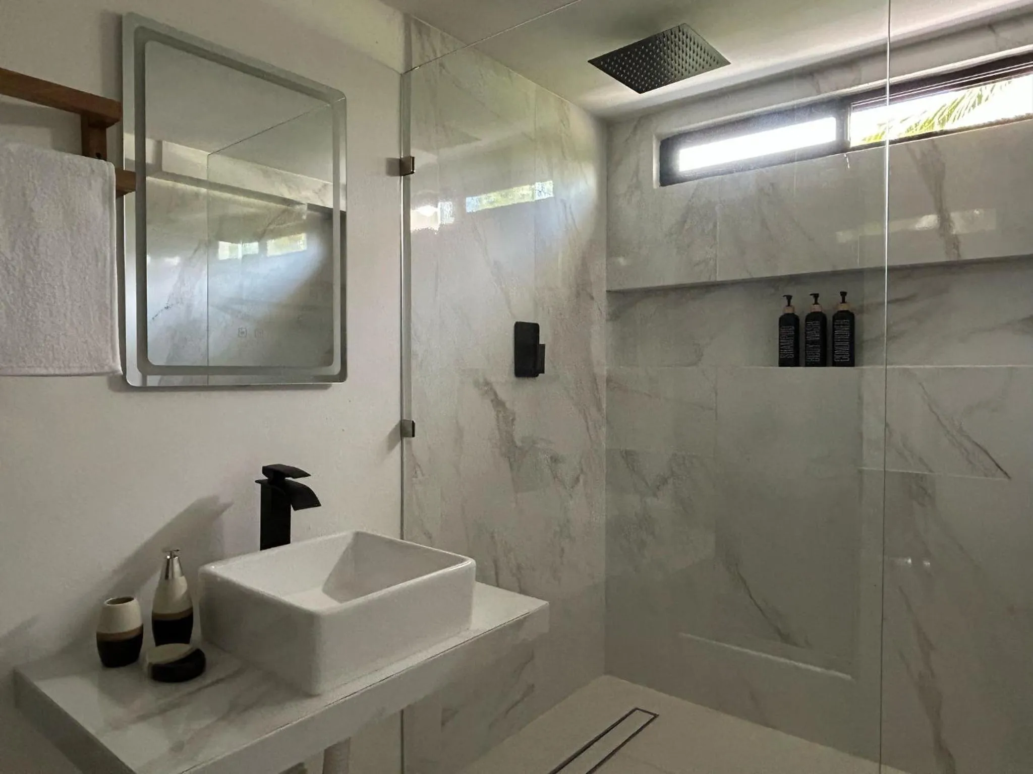 Shower in Hotel Solana Bacalar Lakefront