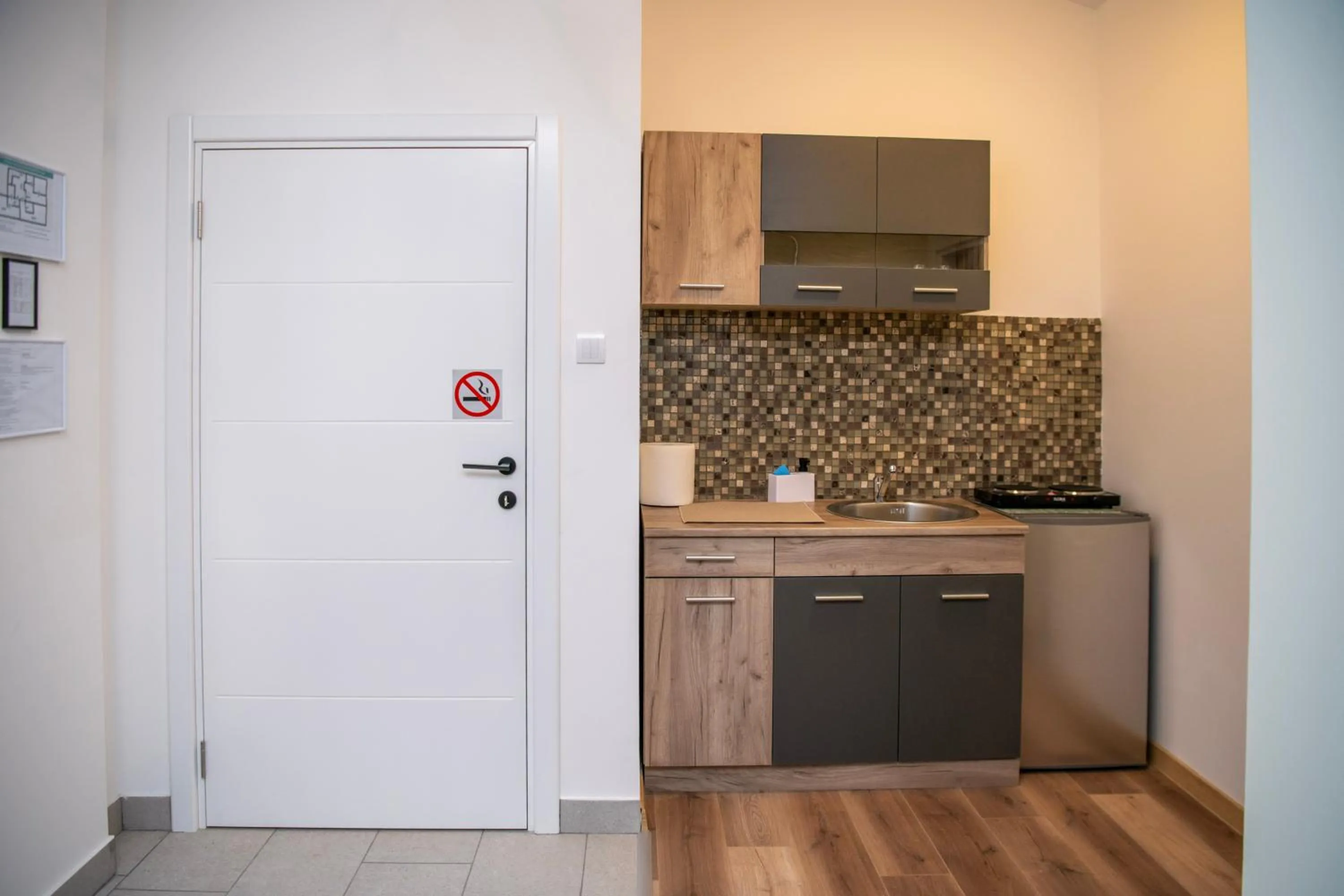 Kitchen or kitchenette in Velora apartments