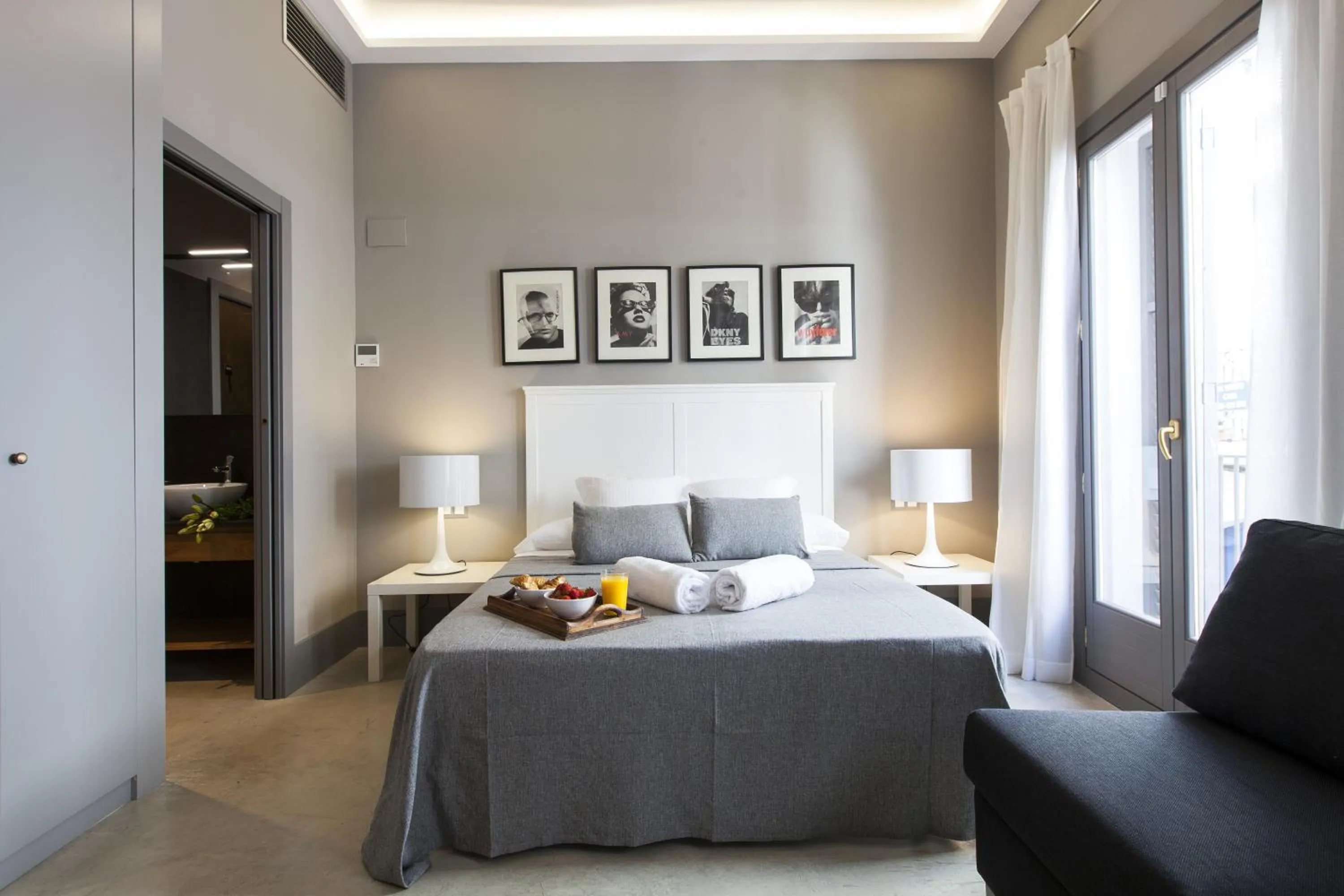 Bed in Kare No Apartments by Sitges Group