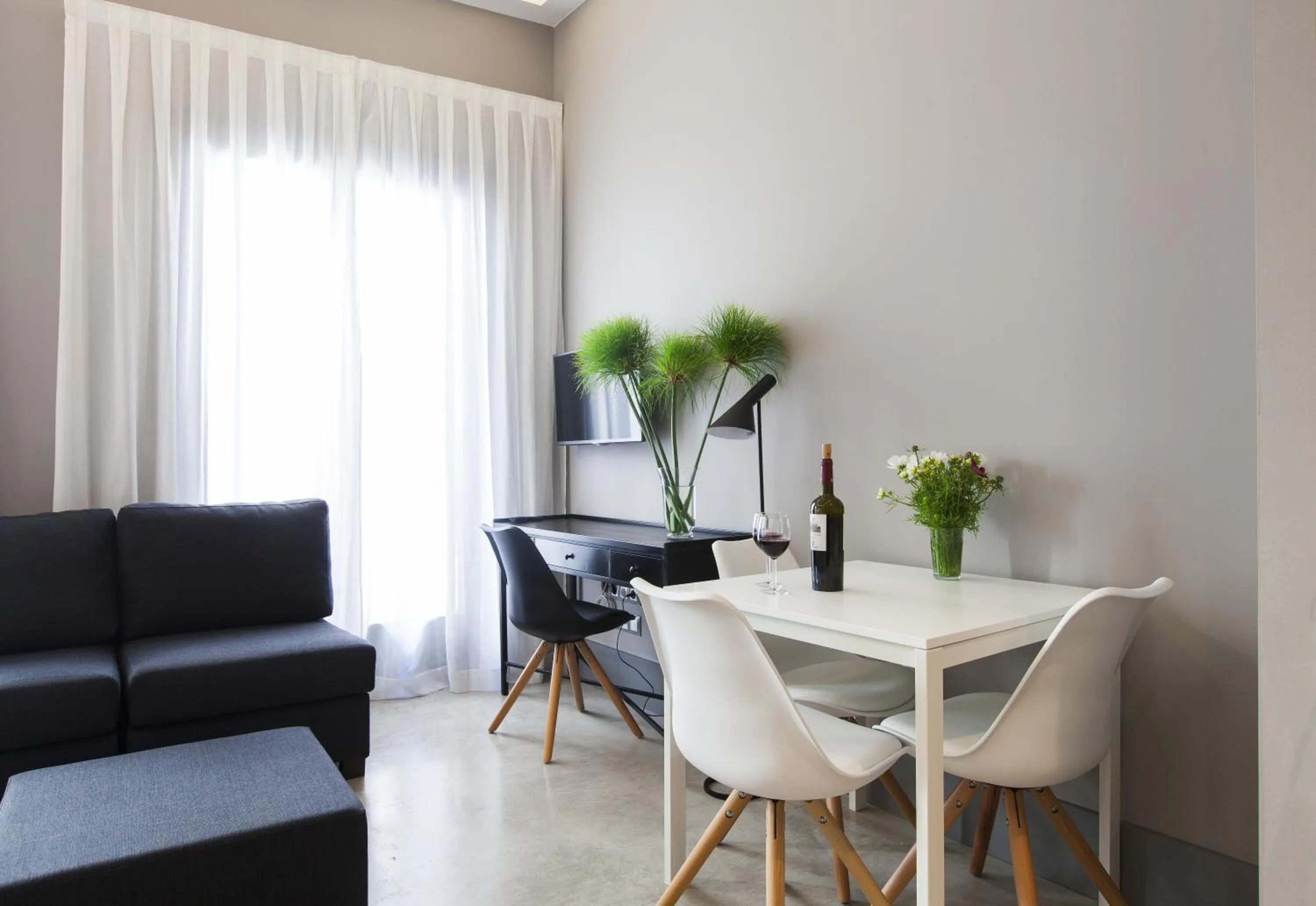 TV and multimedia in Kare No Apartments by Sitges Group