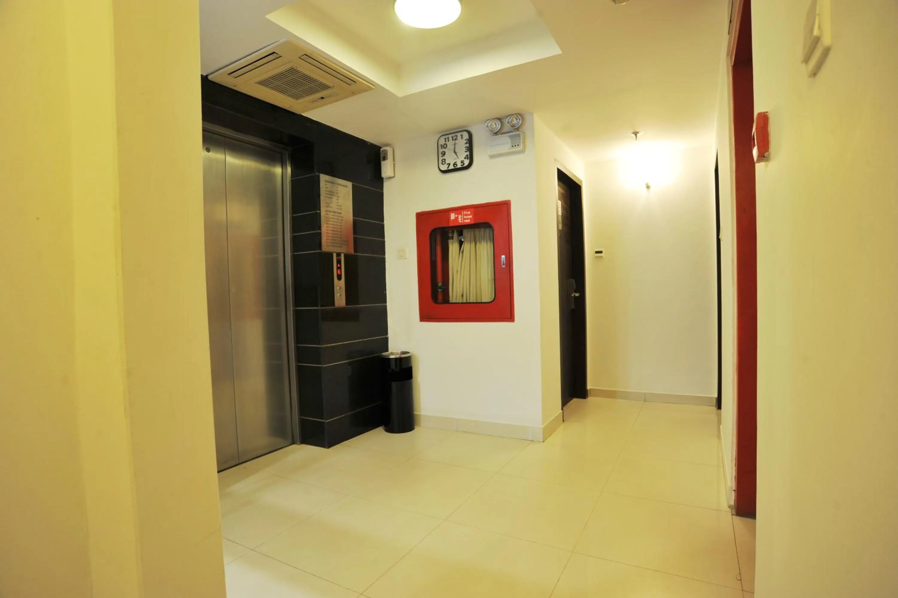 Facade/entrance in Platinum Residence