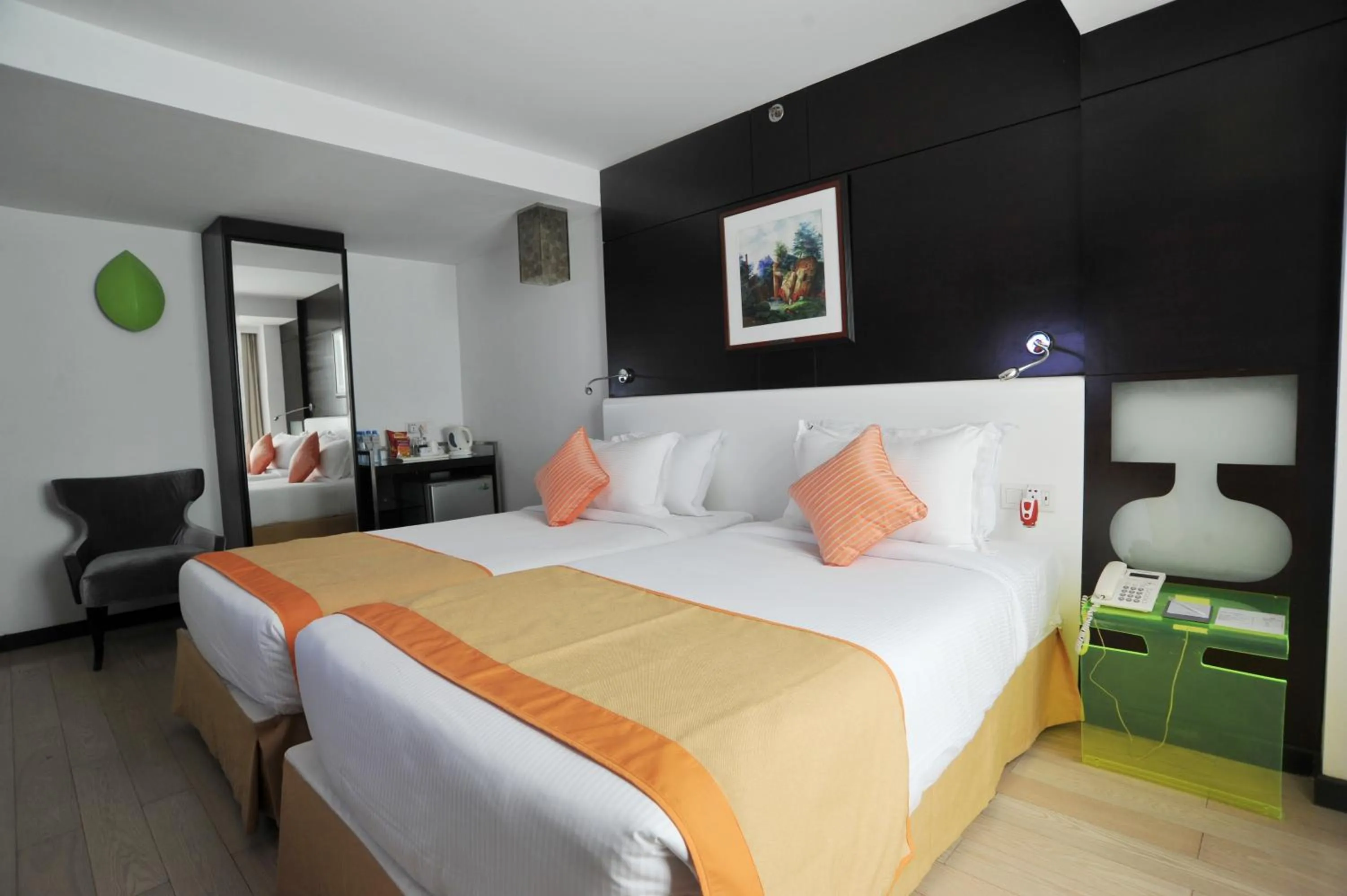 Photo of the whole room, Bed in Platinum Residence