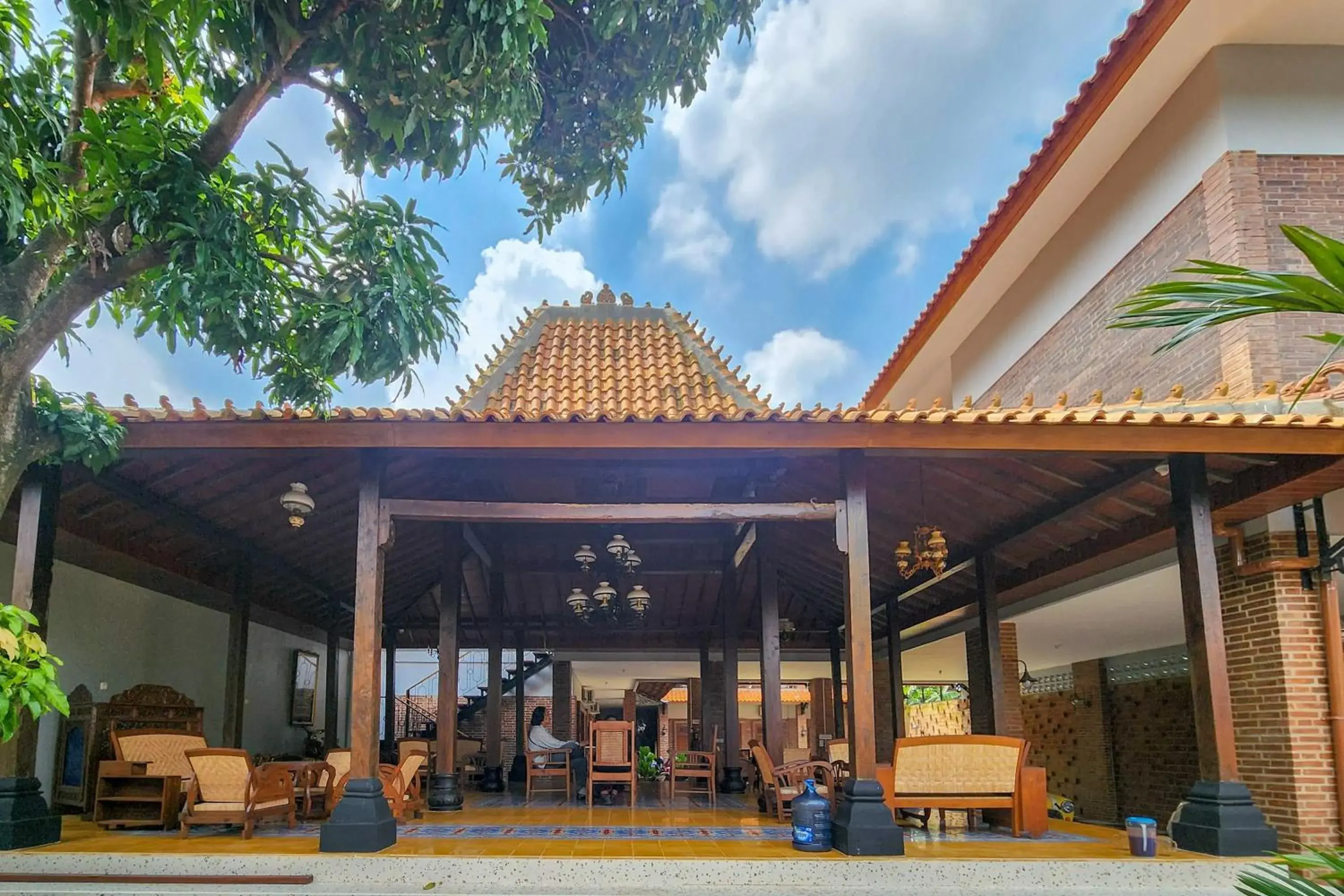 RedDoorz near Stasiun Sragen RedDoorz near Stasiun Sragen