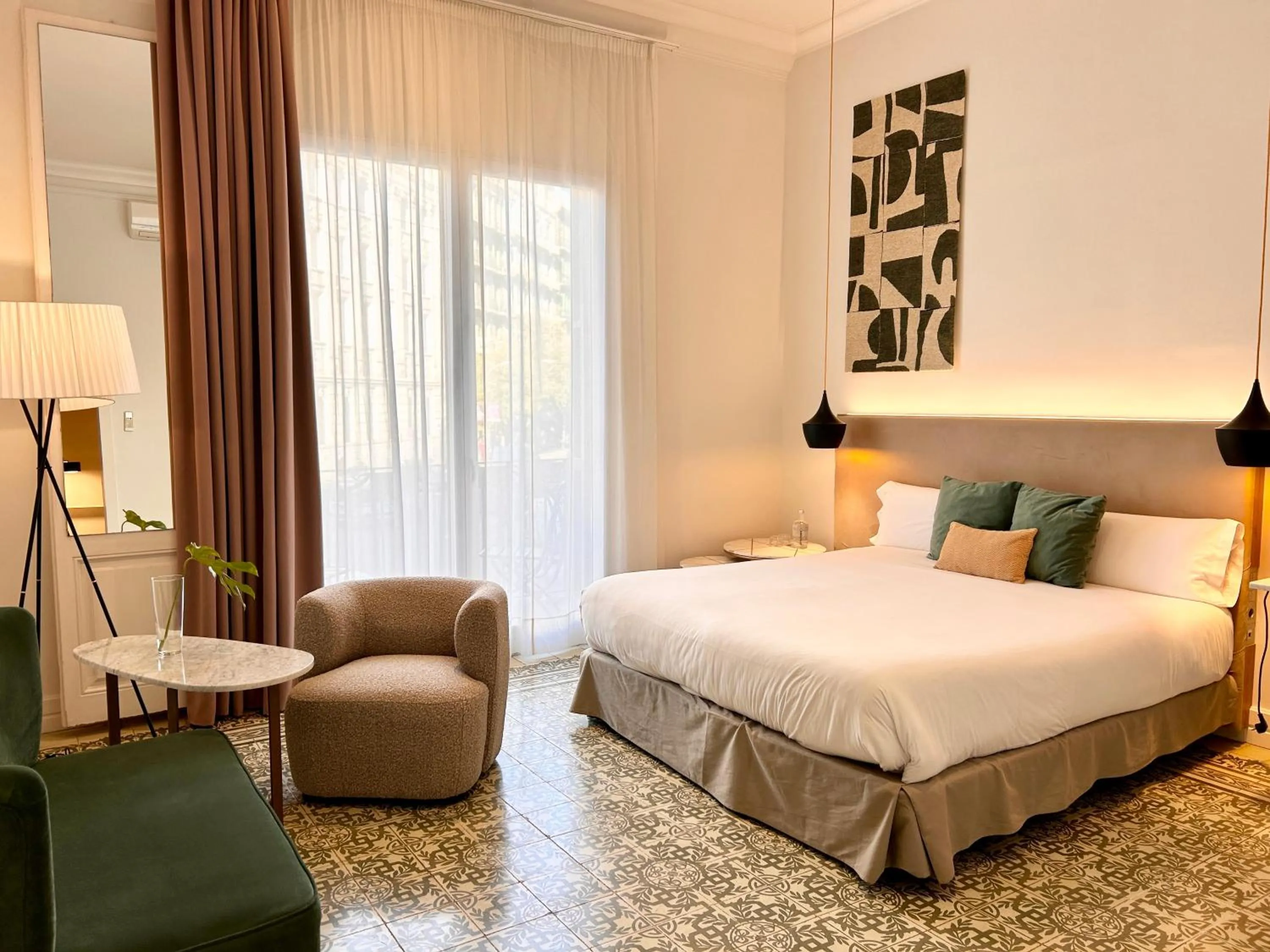 Photo of the whole room, Bed in Forget Me Not Barcelona