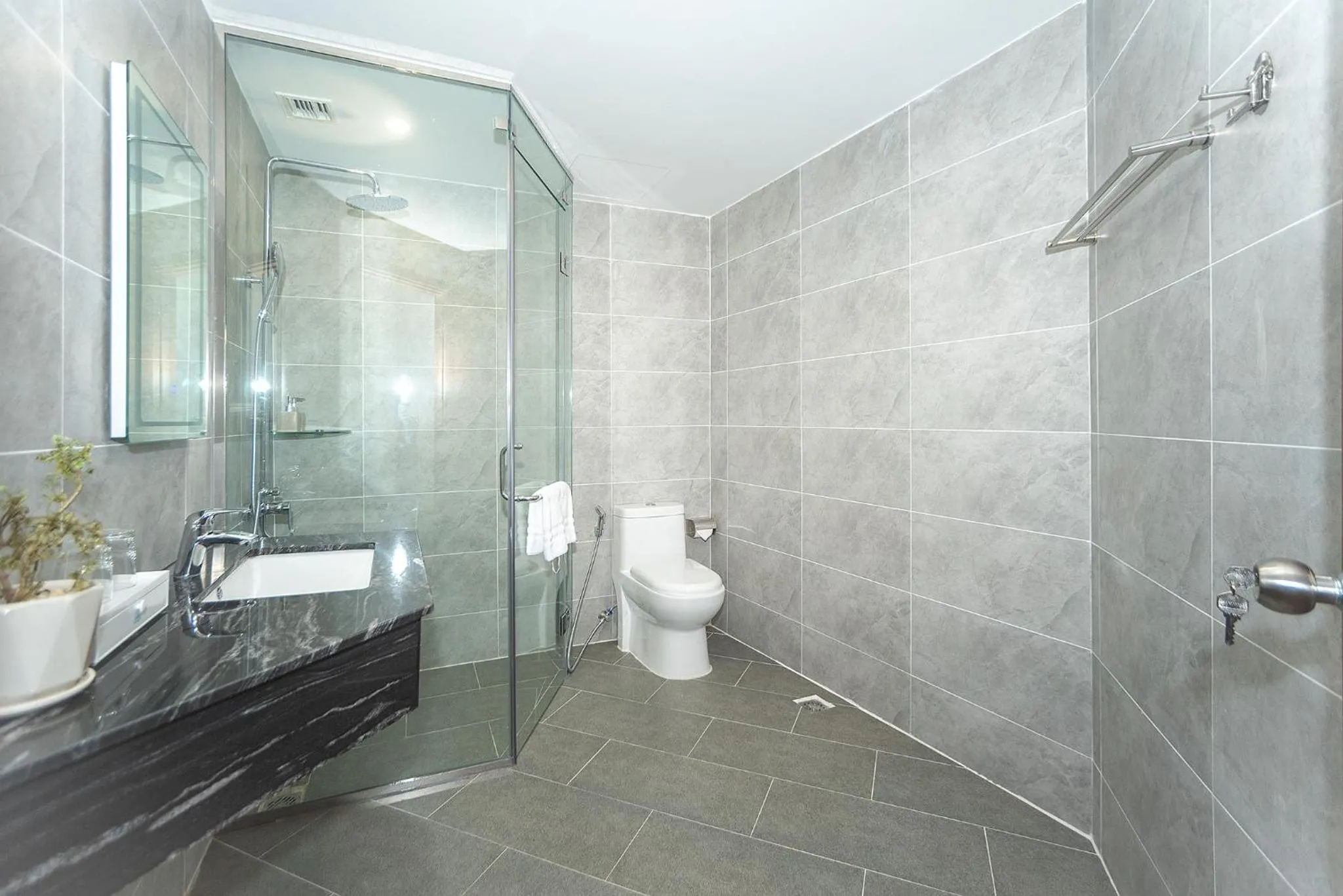 Shower in Bamboo Riverside Boutique Hotel