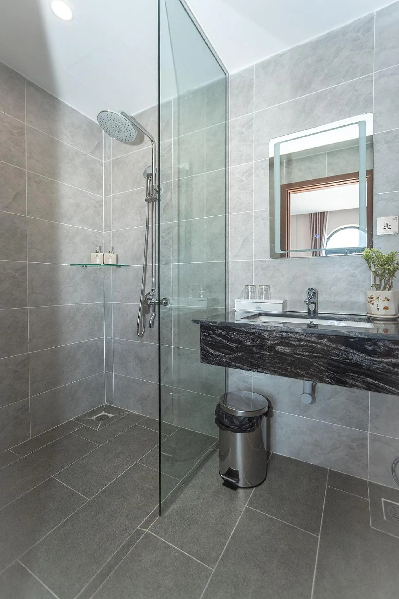 Shower in Bamboo Riverside Boutique Hotel