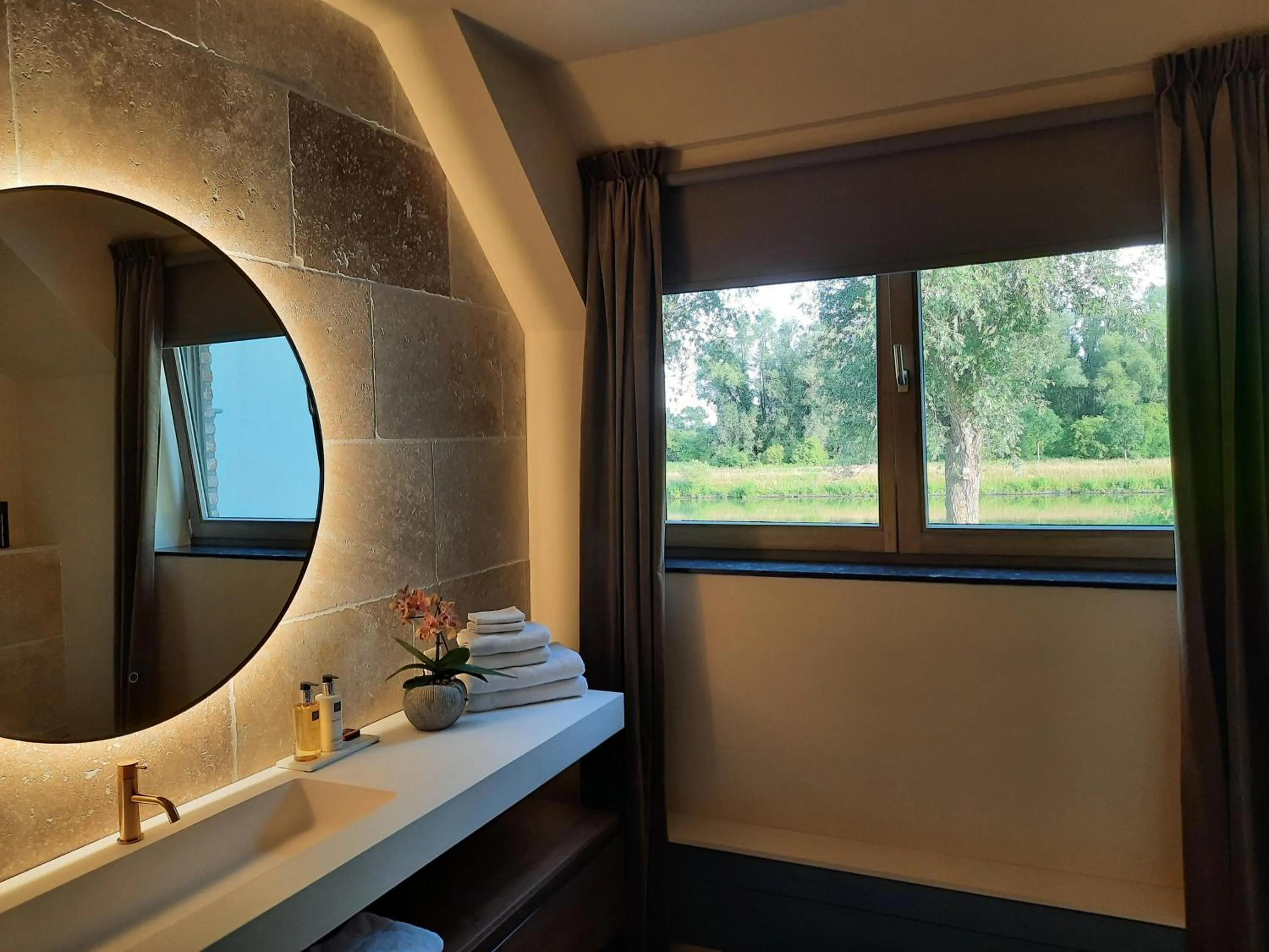 Bathroom in B&B Scheldekant