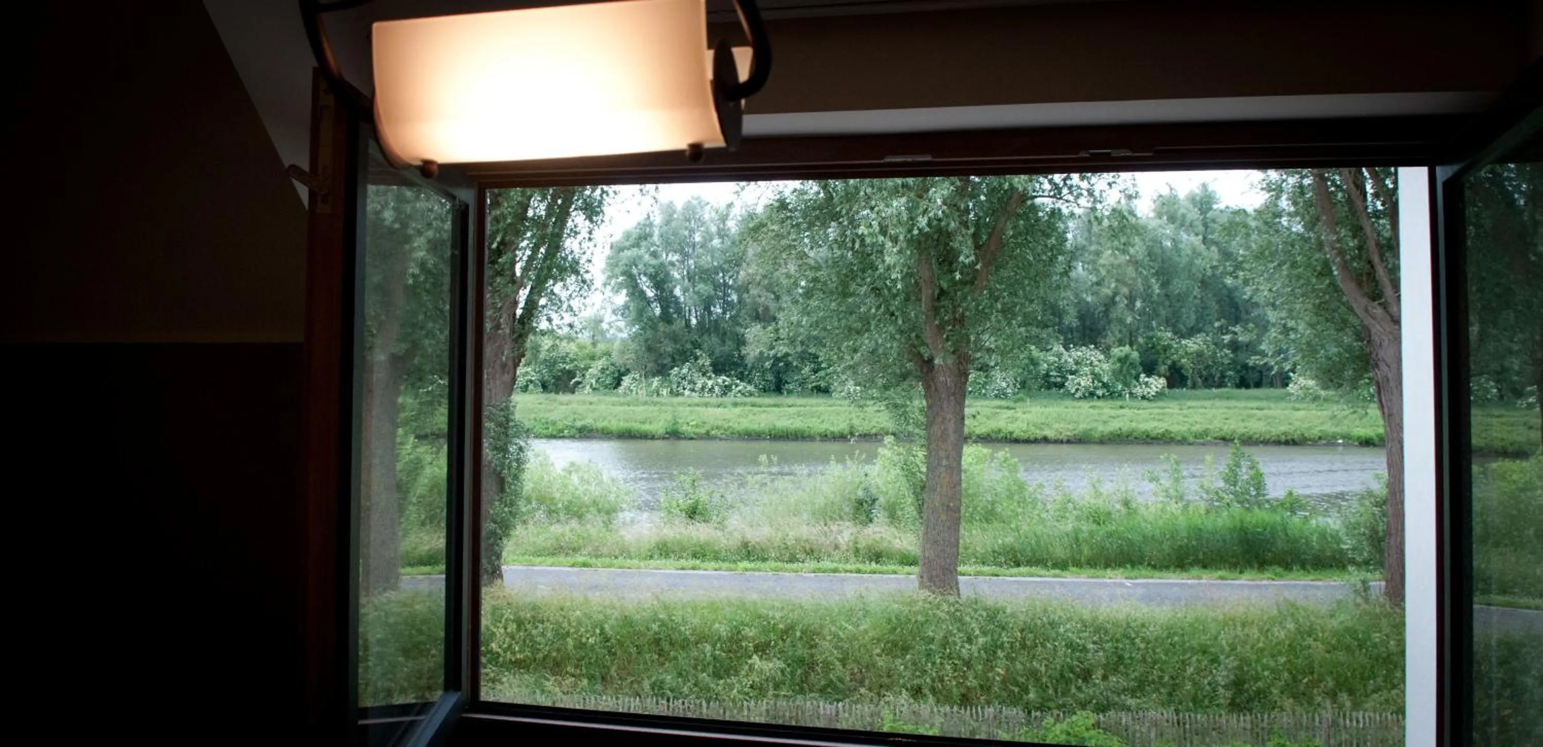 River view in B&B Scheldekant