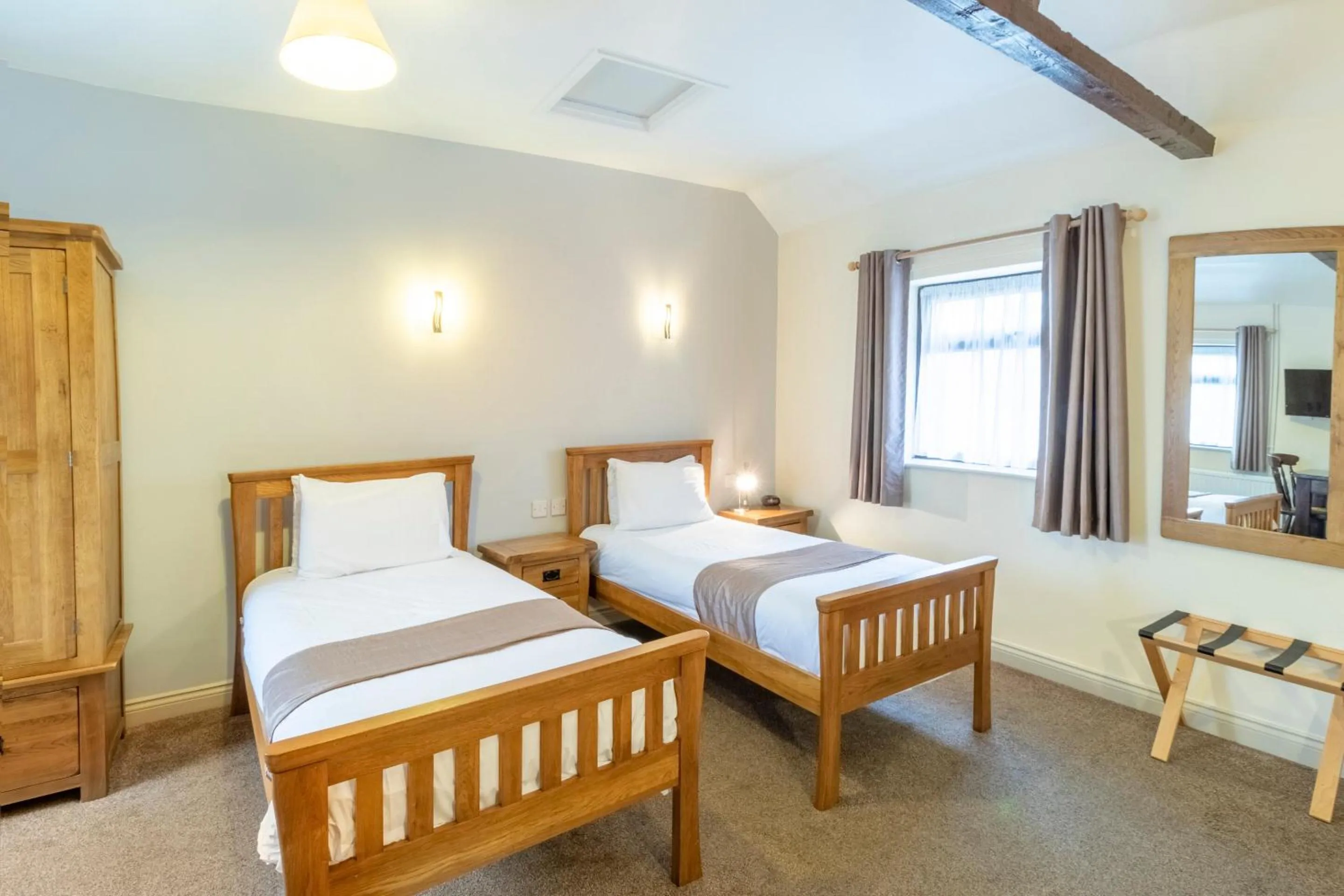 Bedroom in OYO Elm Farm Country House, Norwich Airport