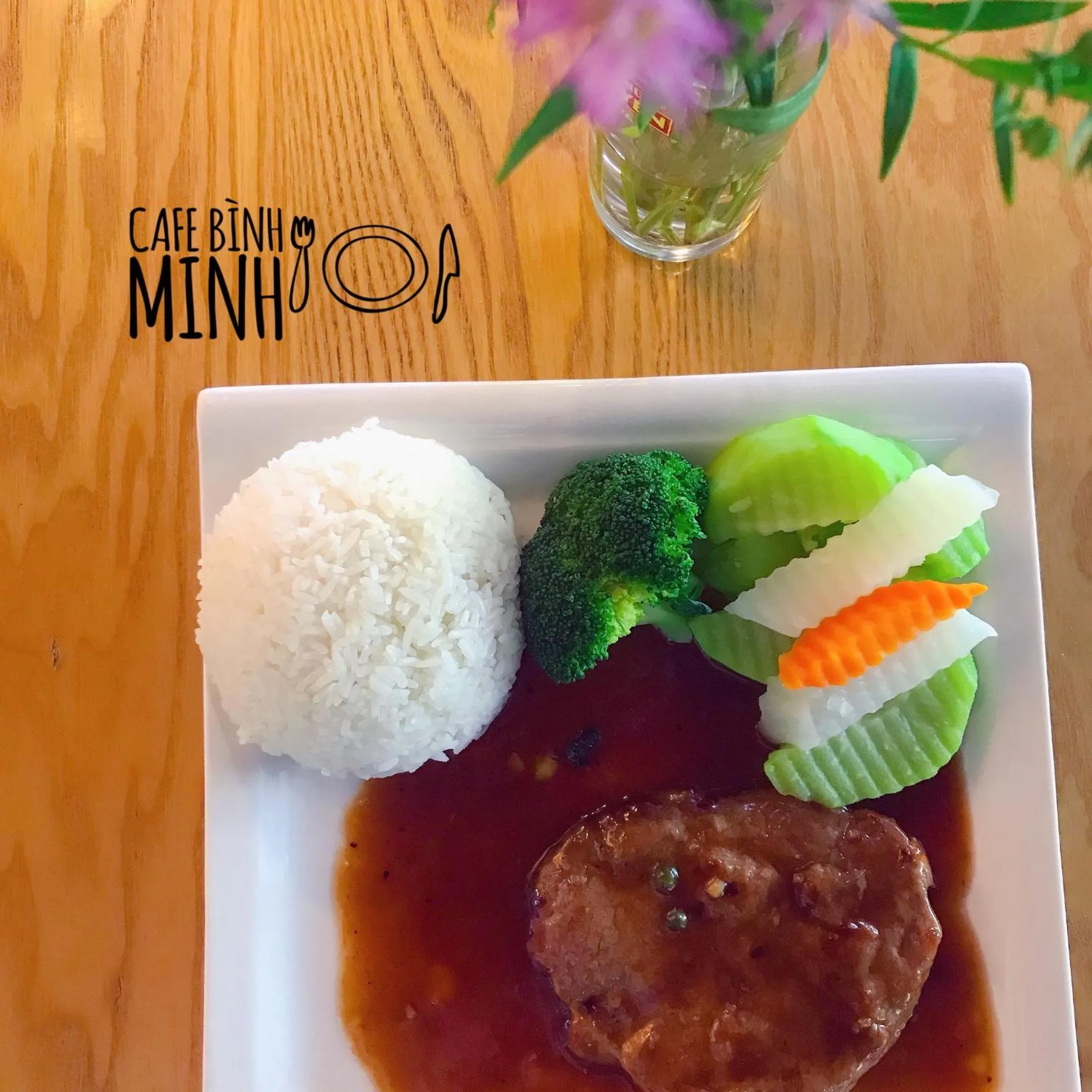 Restaurant/places to eat in Sen Trang Hotel