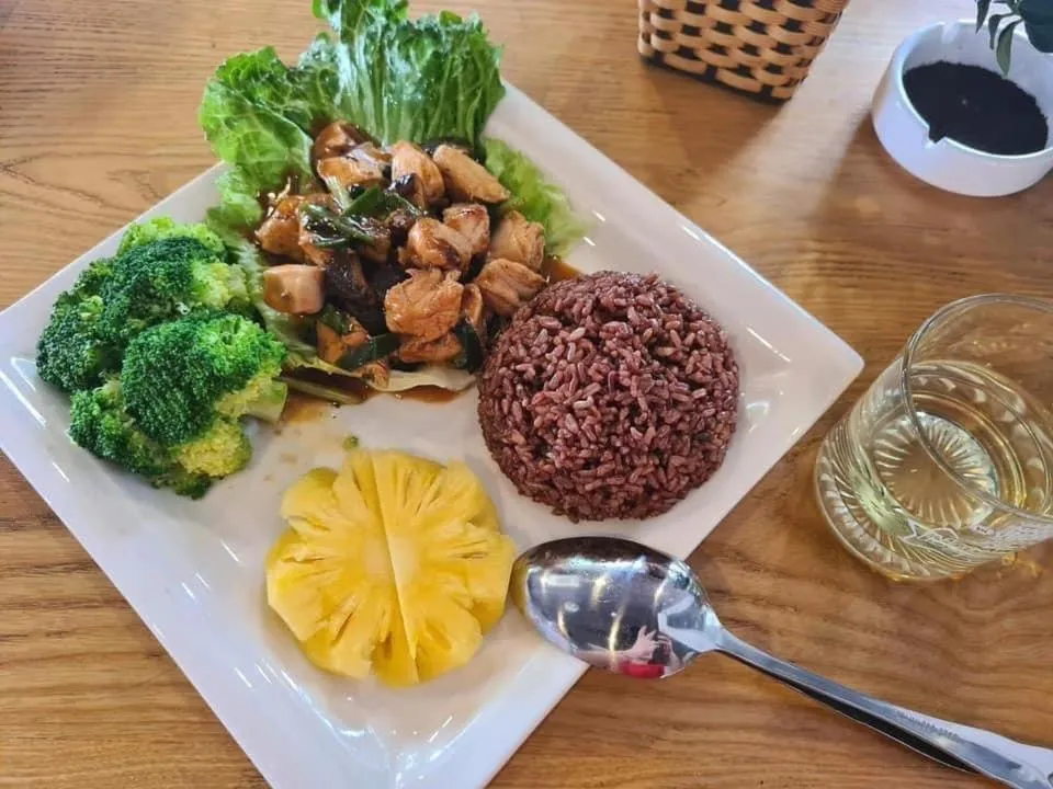 Restaurant/places to eat in Sen Trang Hotel