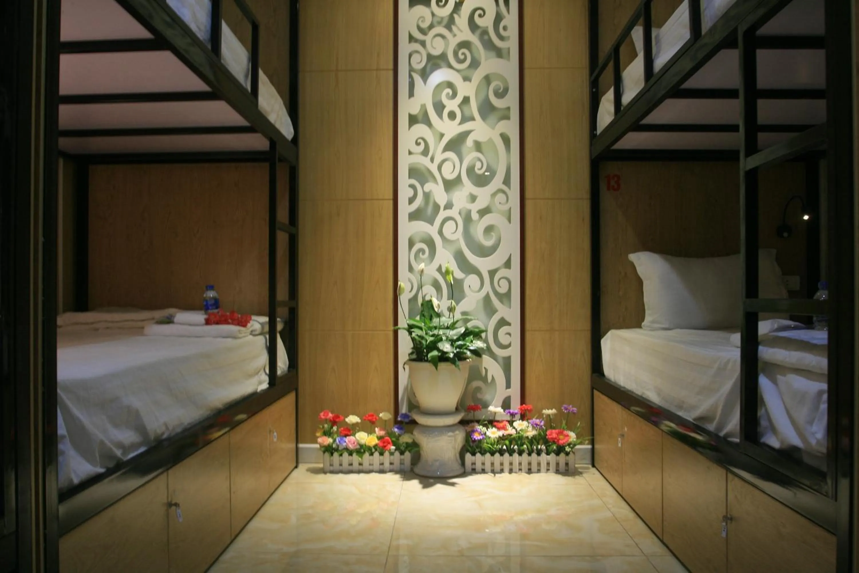 bunk bed, Bed in Sen Trang Hotel