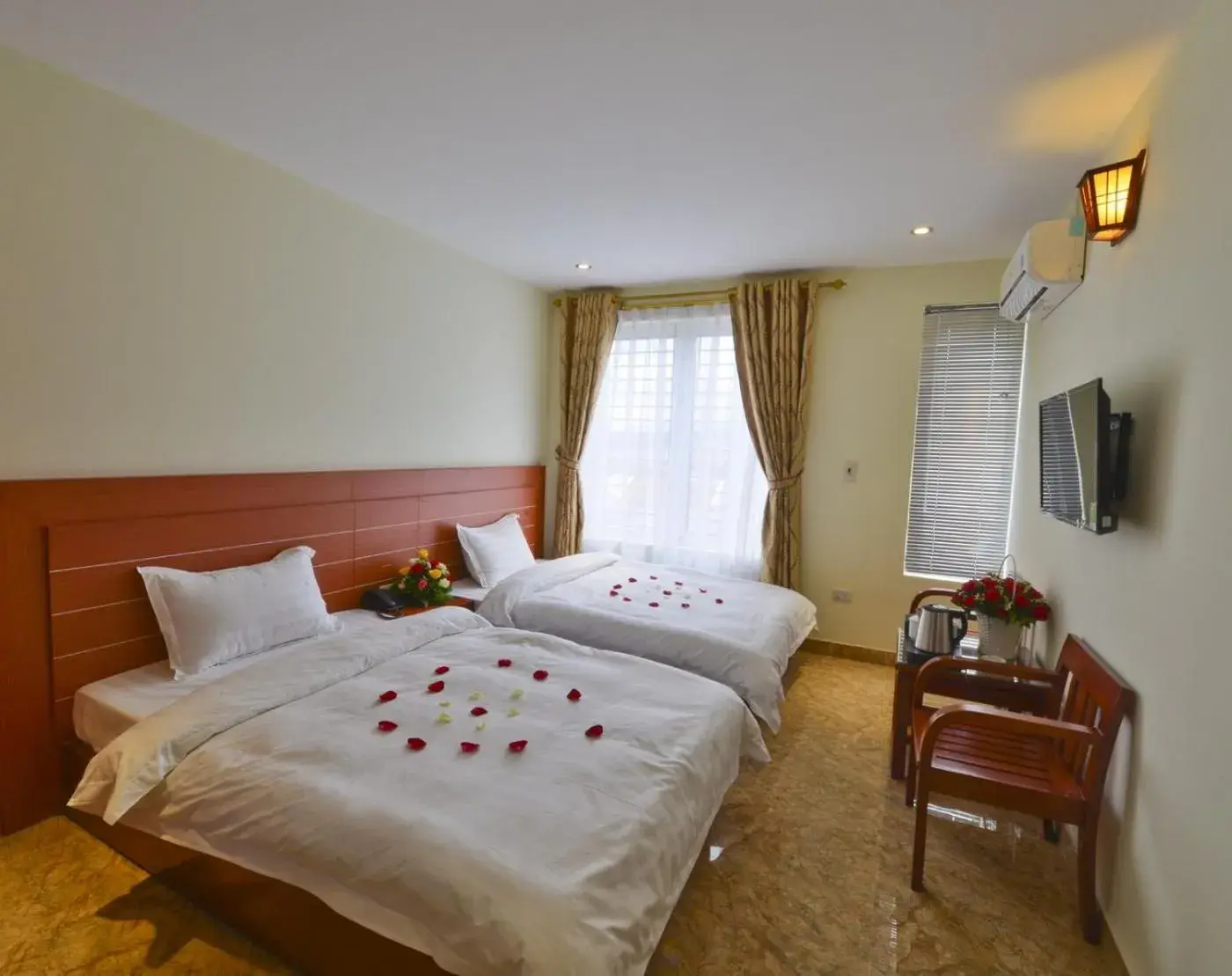 Twin Room with View - single occupancy in Sen Trang Hotel Twin Room with View - single occupancy in Sen Trang Hotel