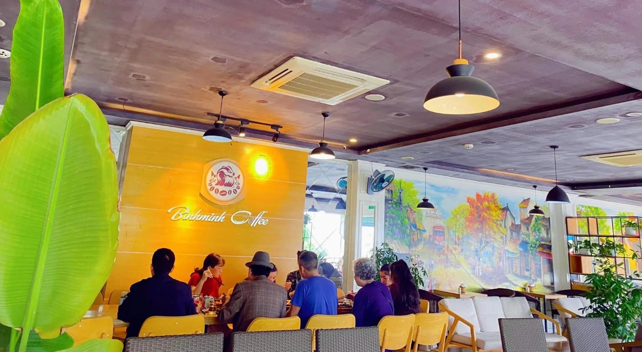 Restaurant/places to eat in Sen Trang Hotel