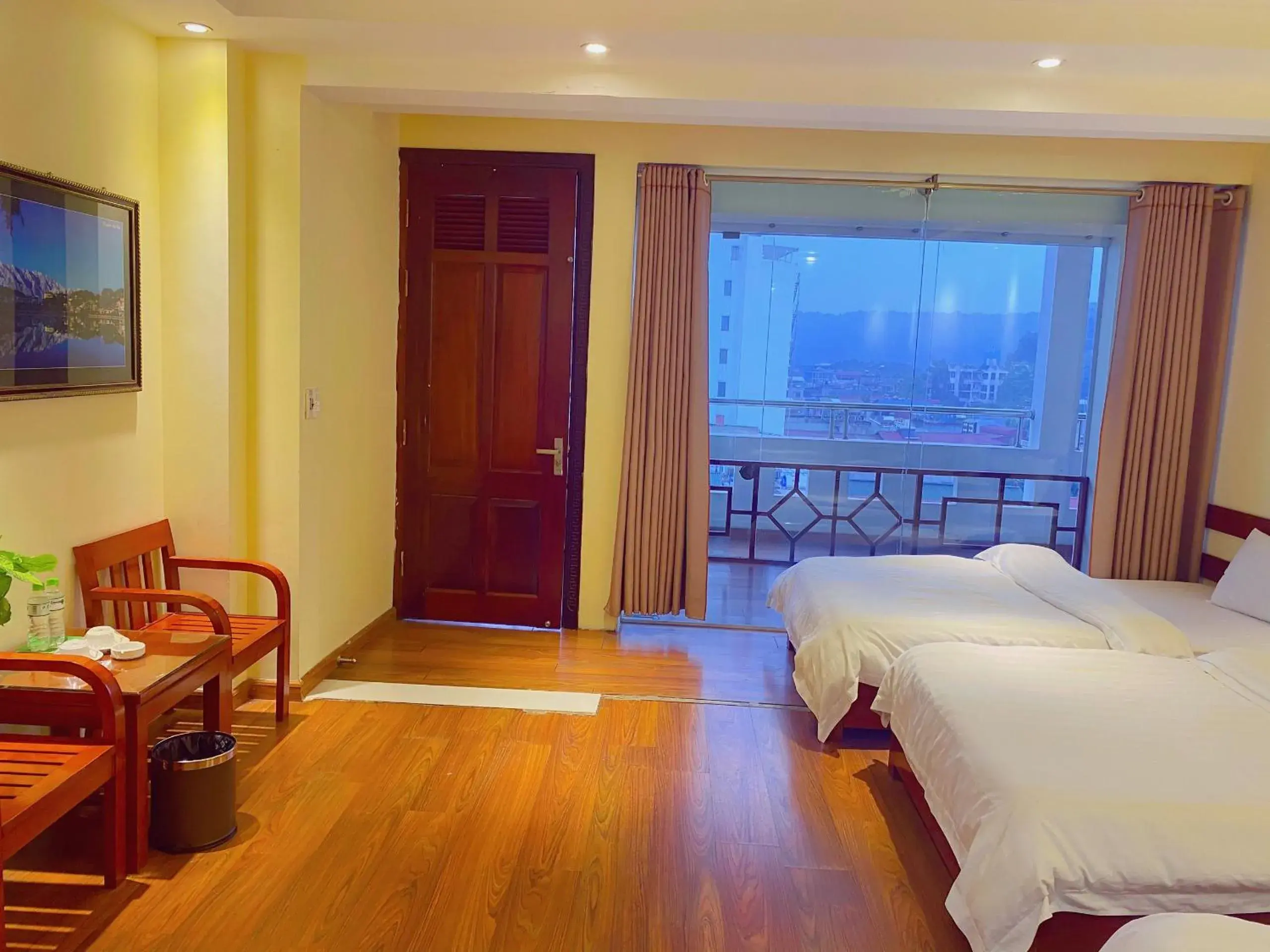 Standard Triple Room in Sen Trang Hotel Standard Triple Room in Sen Trang Hotel