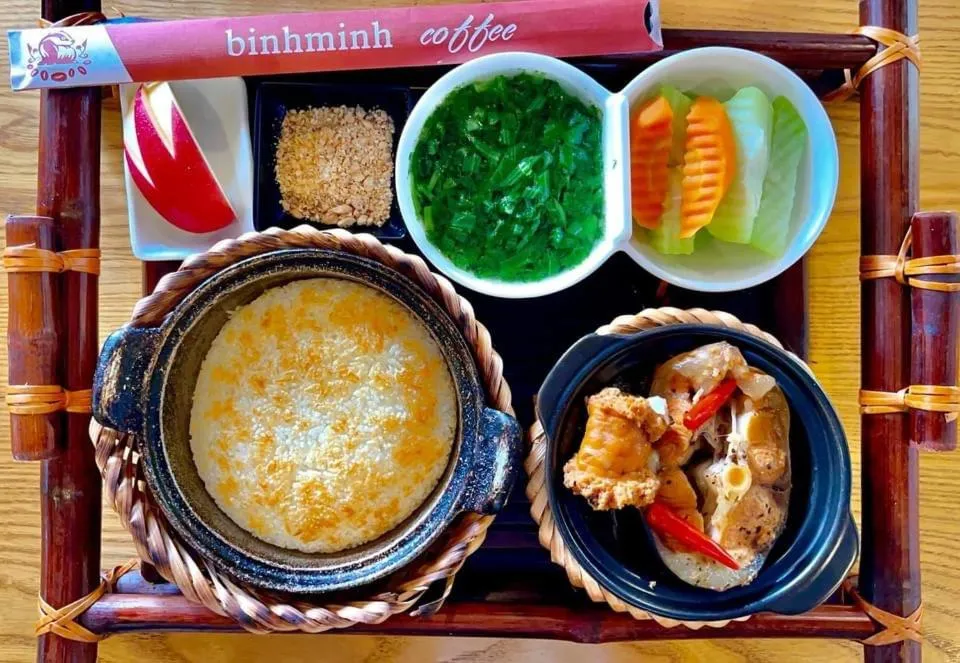 Food and drinks in Sen Trang Hotel