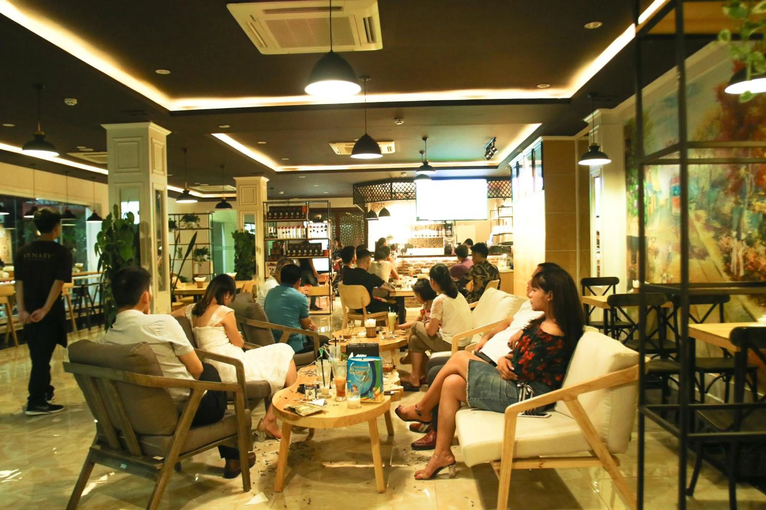 Restaurant/places to eat in Sen Trang Hotel