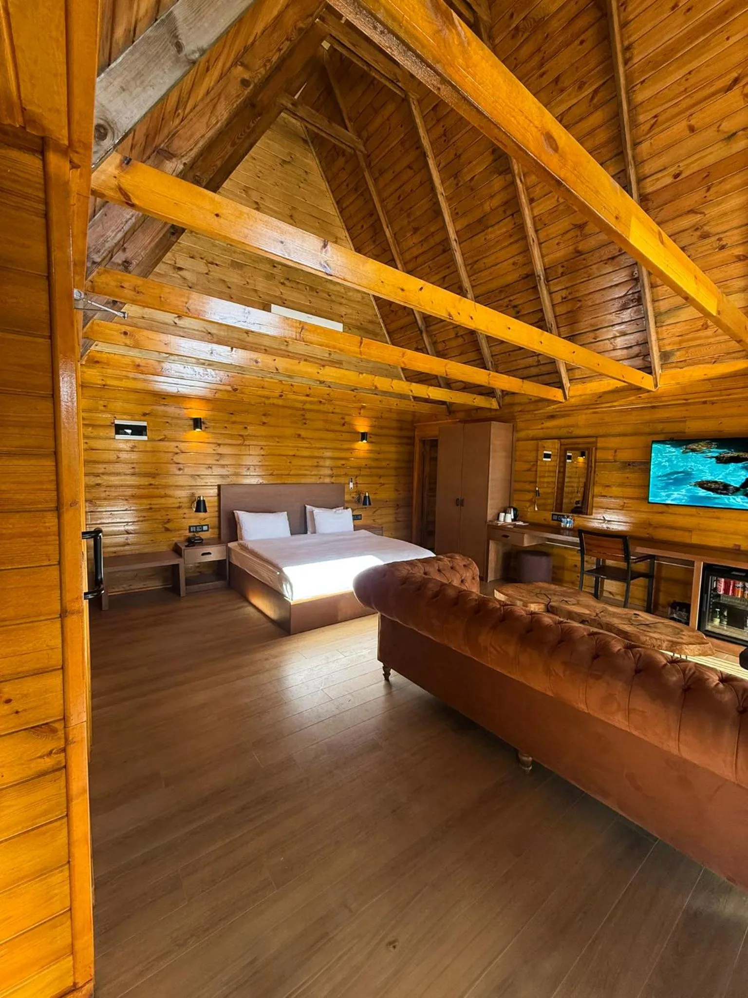 Navy Inn & Bungalows