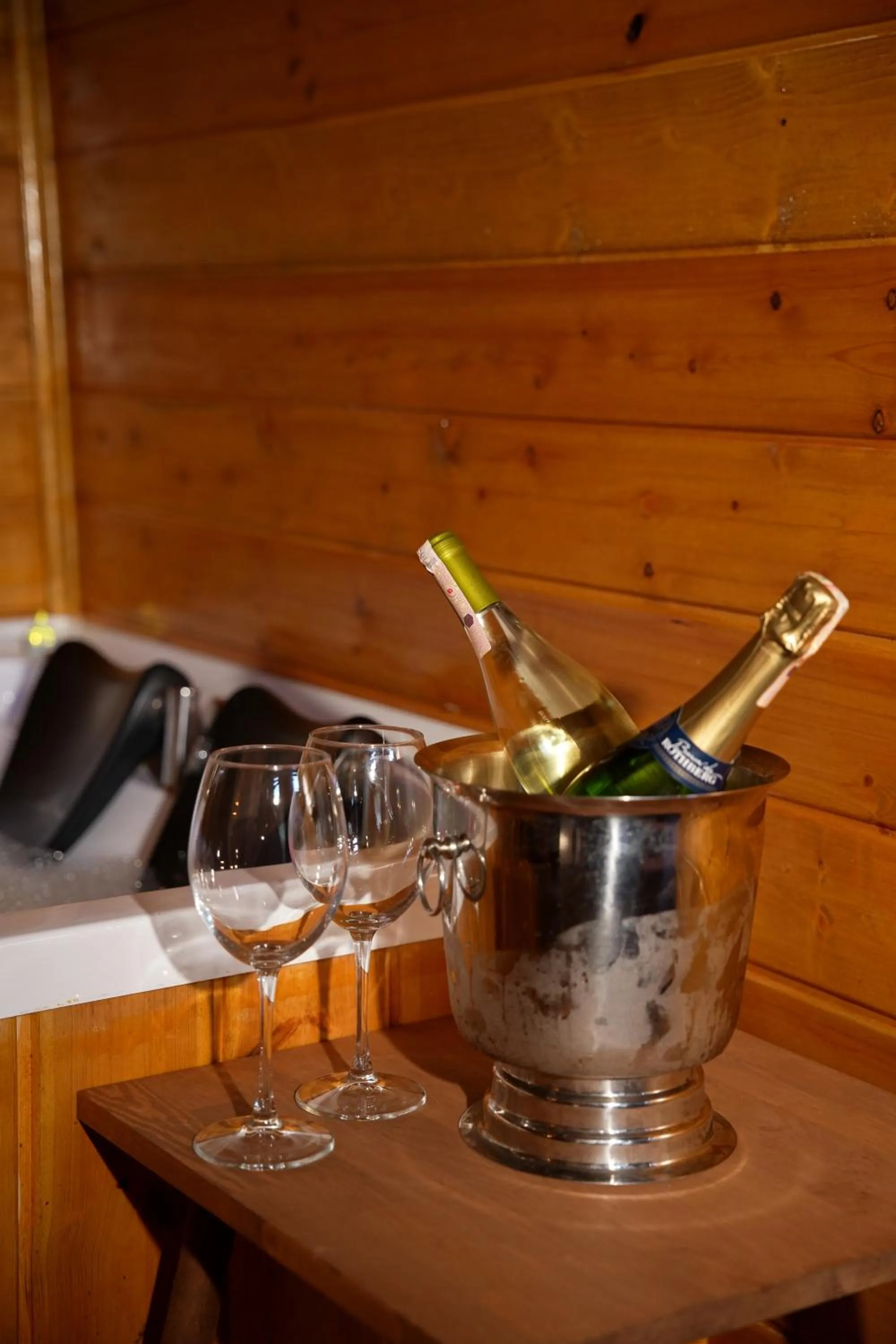 Drinks in Navy Inn & Bungalows