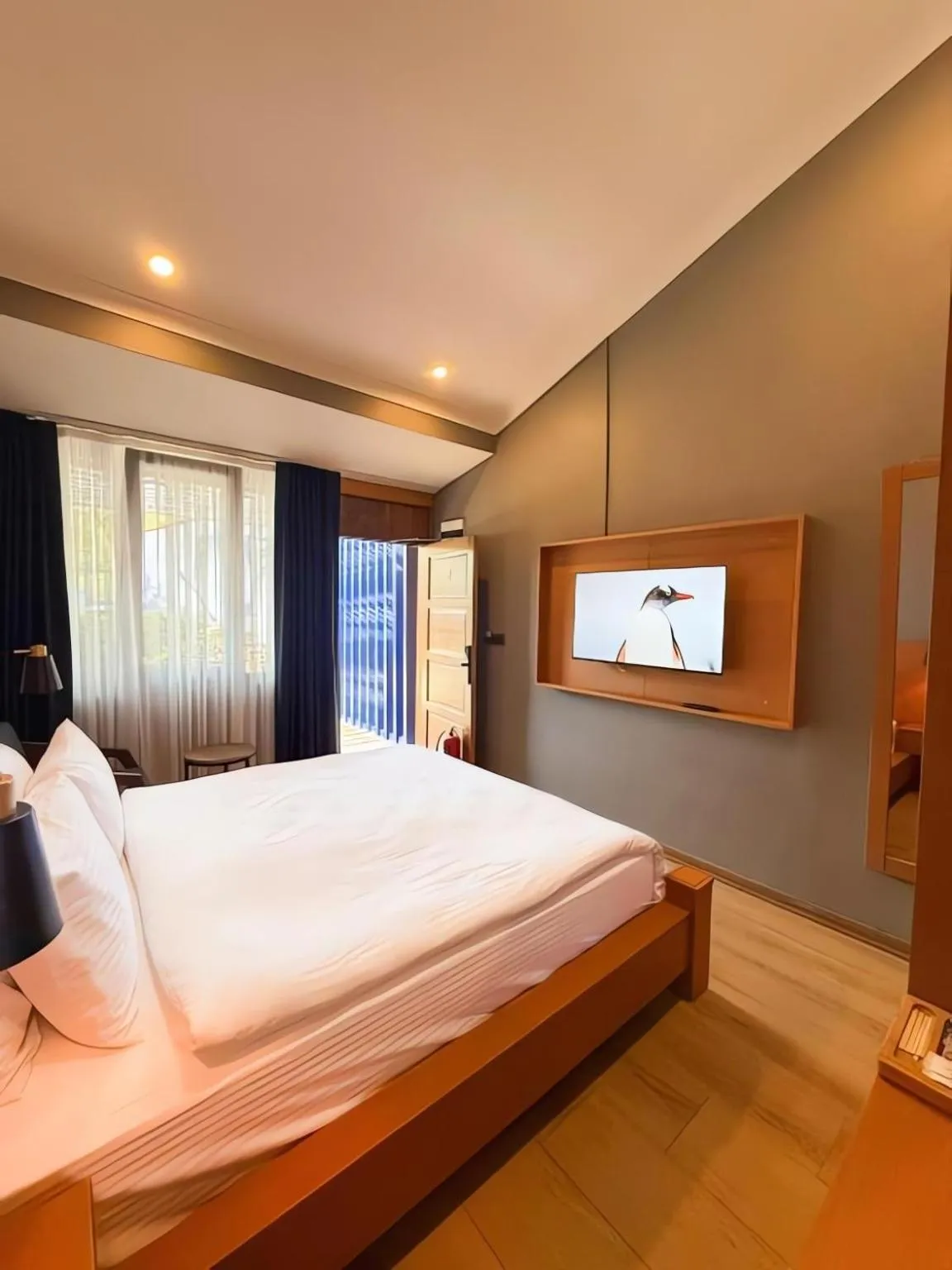 Bed in Navy Inn & Bungalows