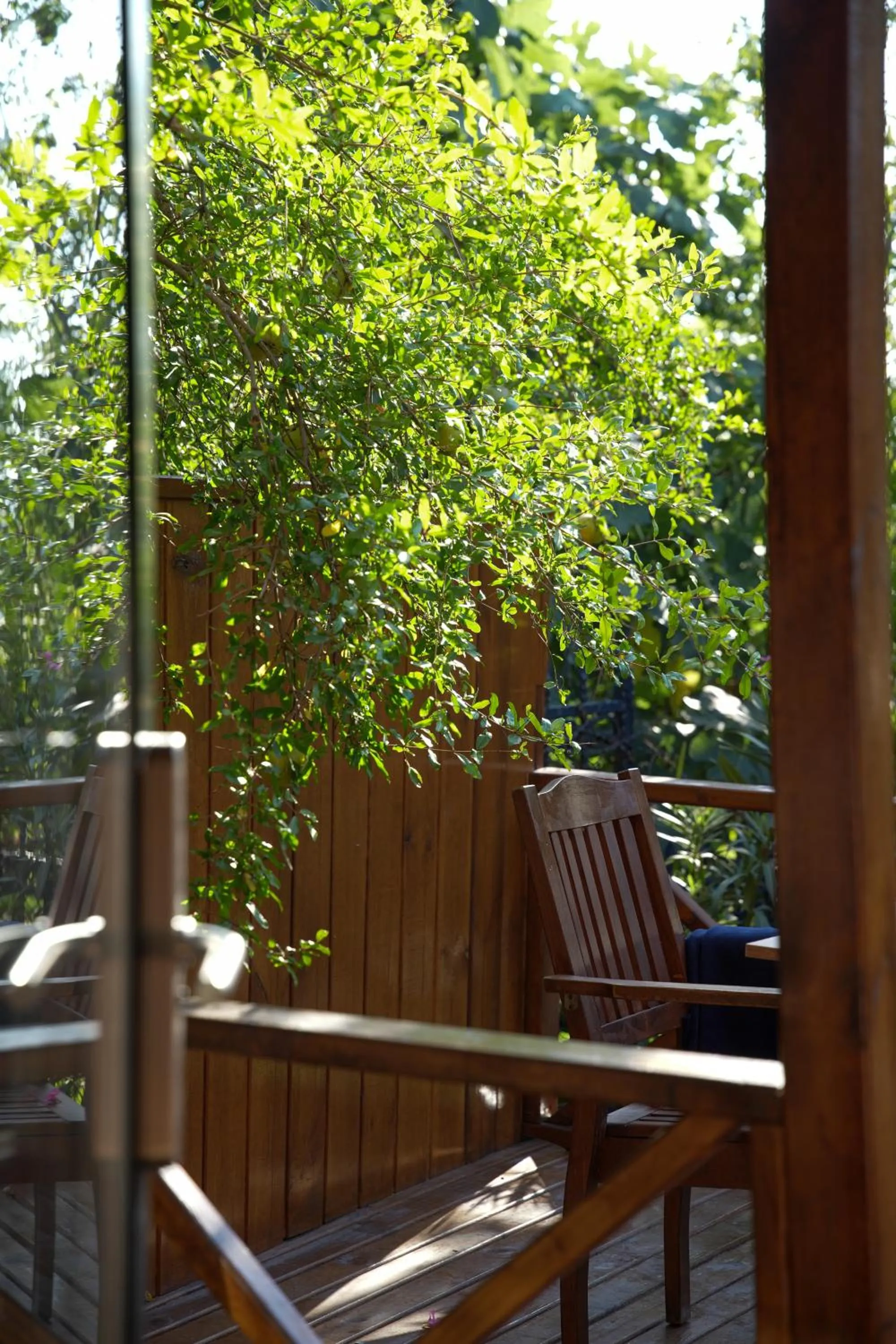 Balcony/Terrace in Navy Inn & Bungalows