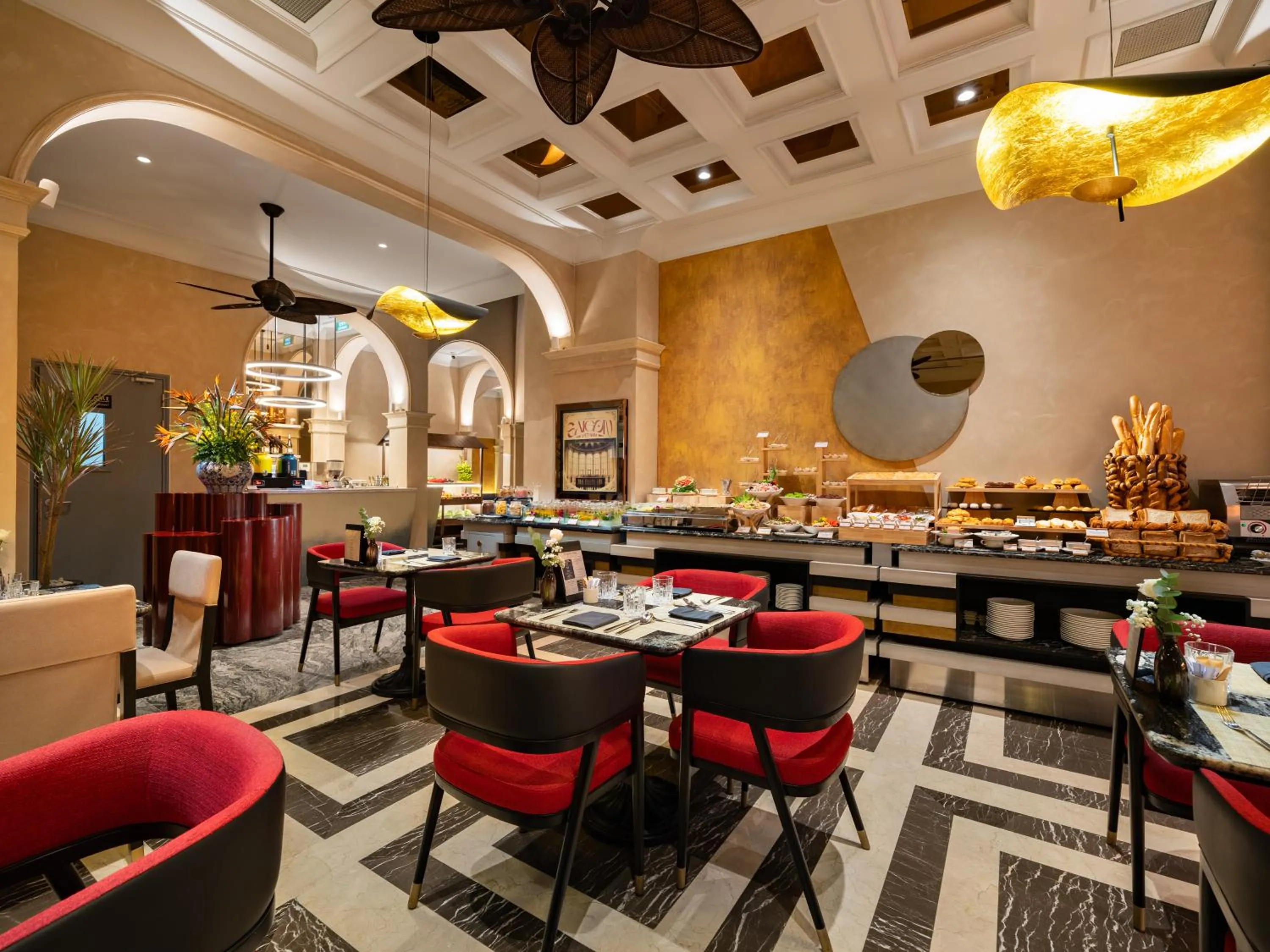 Restaurant/places to eat in GRAND HOTEL du LAC Boutique Saigon