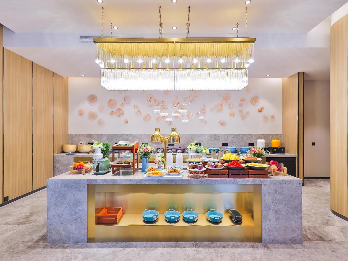 Buffet breakfast in Crystal Orange Hotel Shanghai University Dachang