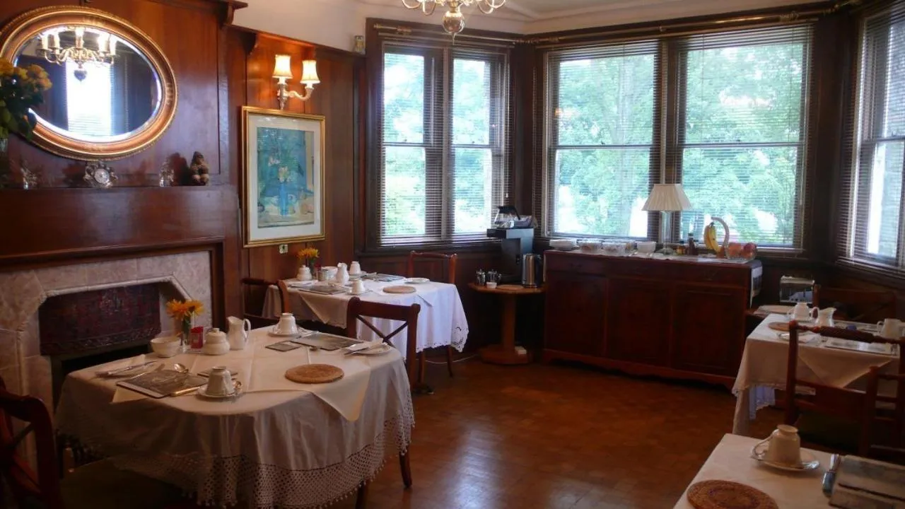 Restaurant/places to eat in Sandilands House