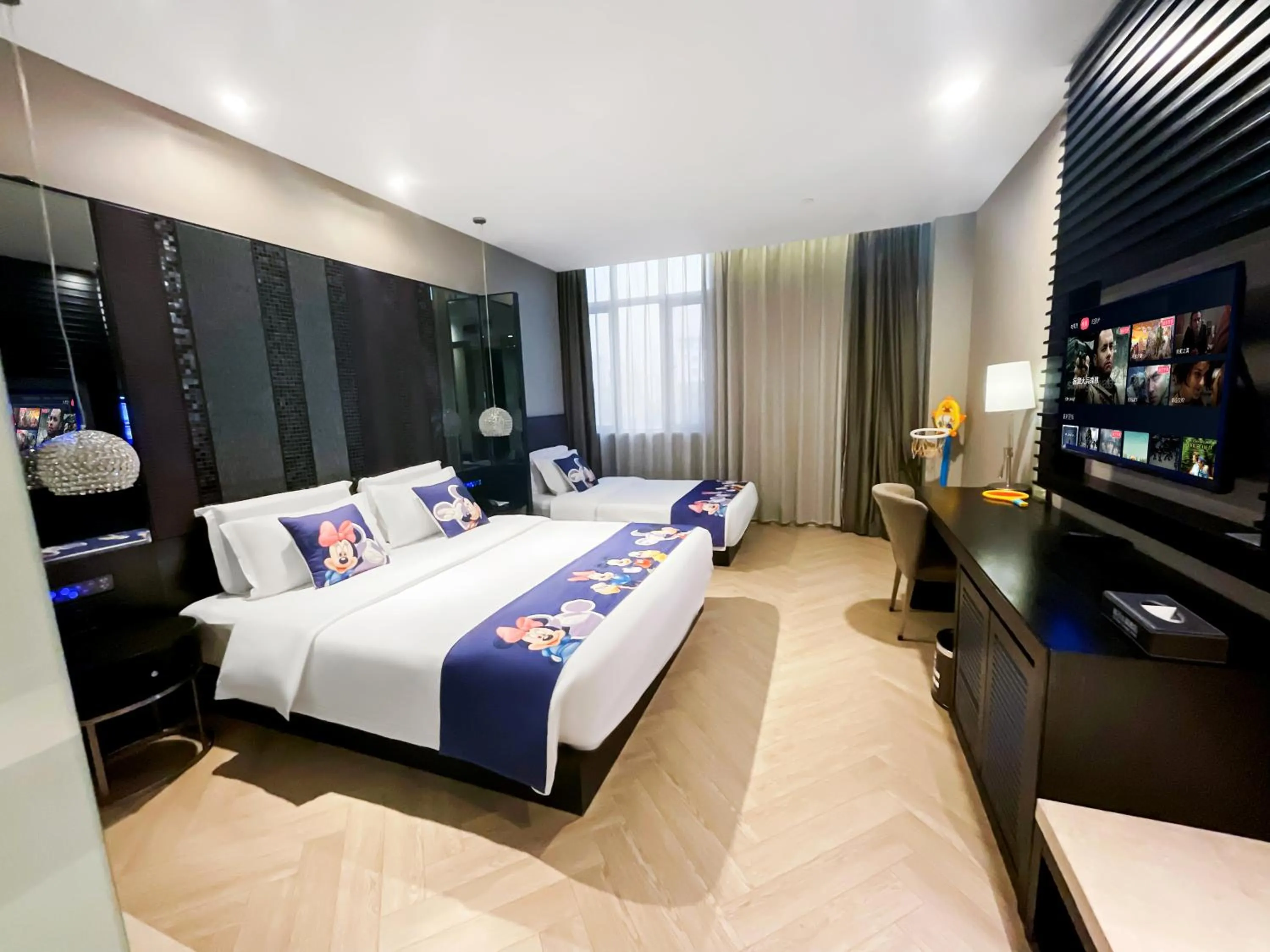 Bed in Crystal Orange Hotel Shanghai International Tourism Resort Chuansha