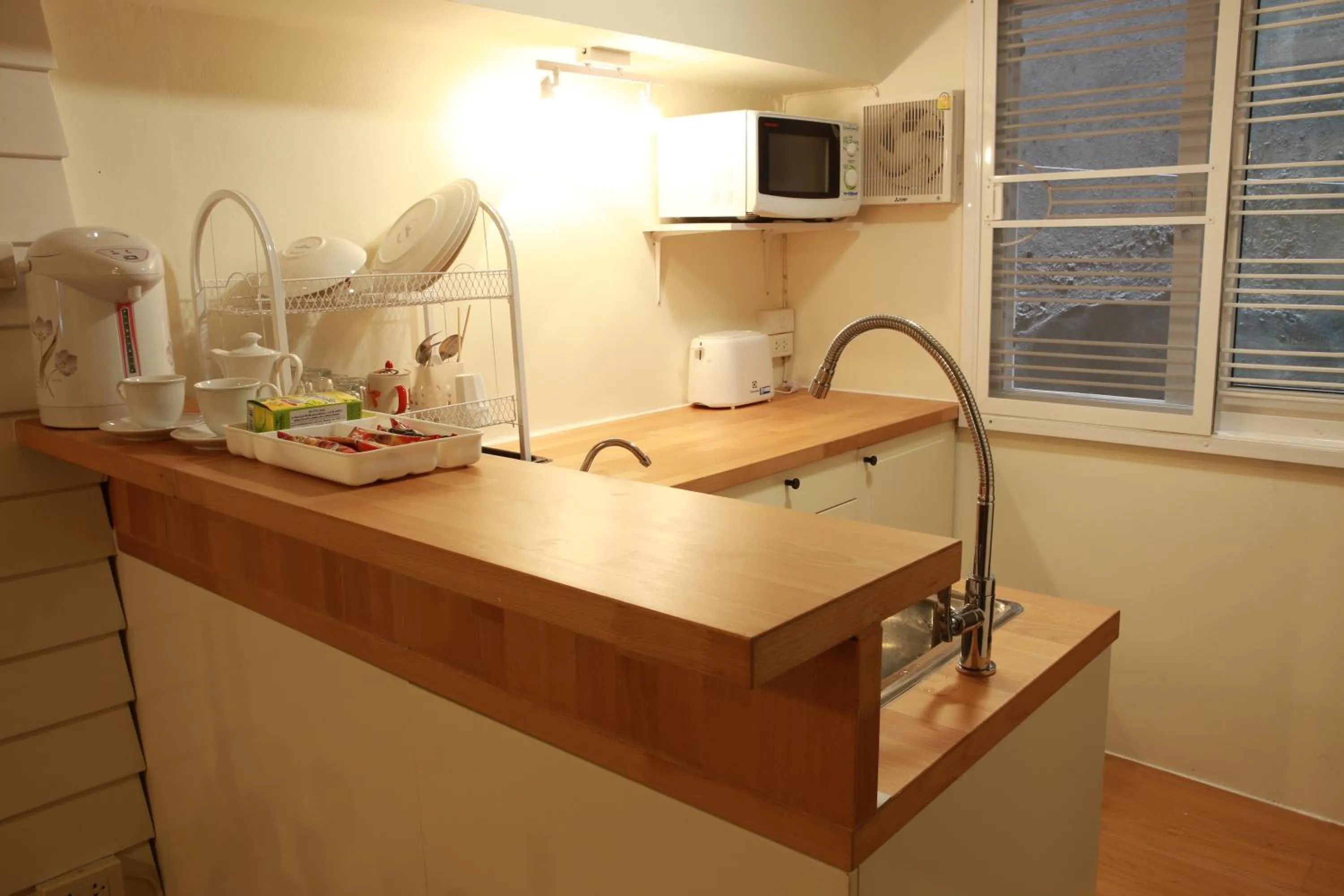 Communal kitchen, Kitchen/Kitchenette in Tini Kati Hostel