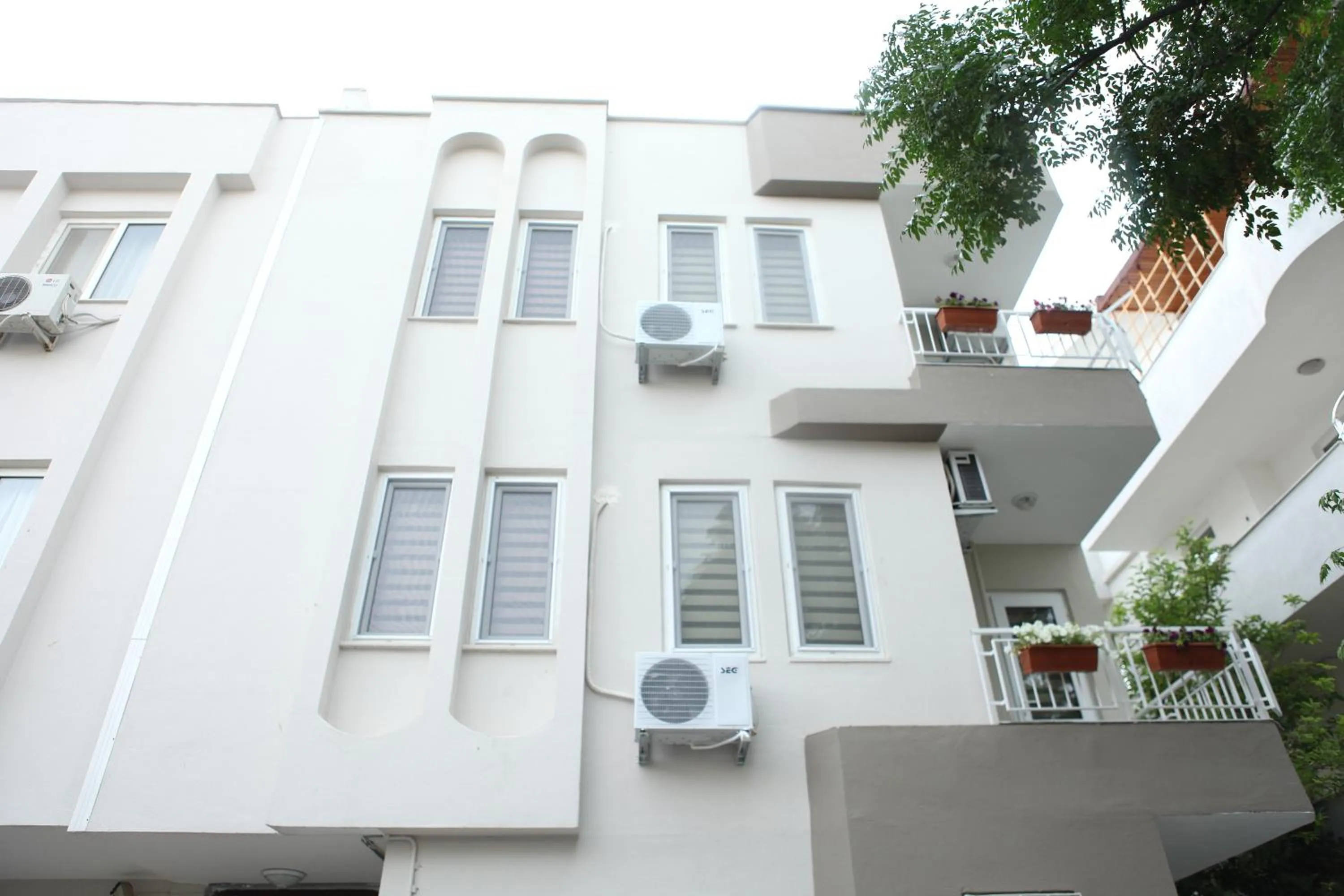 Facade/entrance in Terrasuit