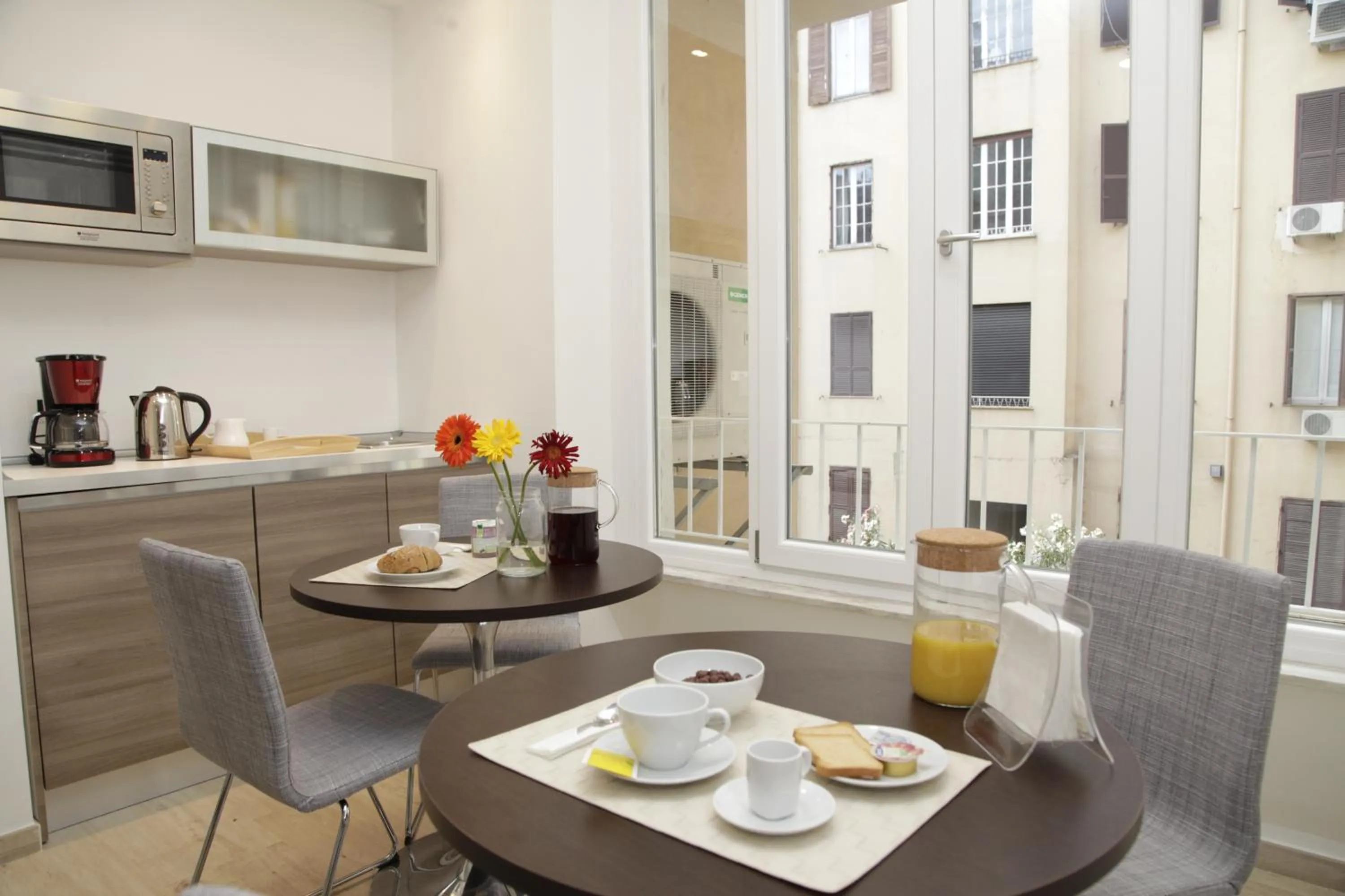 Breakfast in Maison Maneli