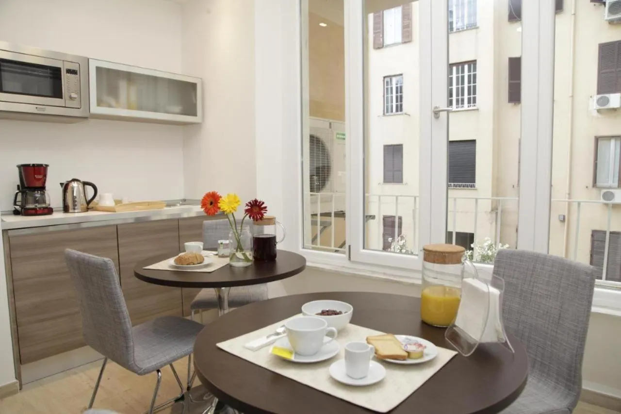 Dining area in Maison Maneli