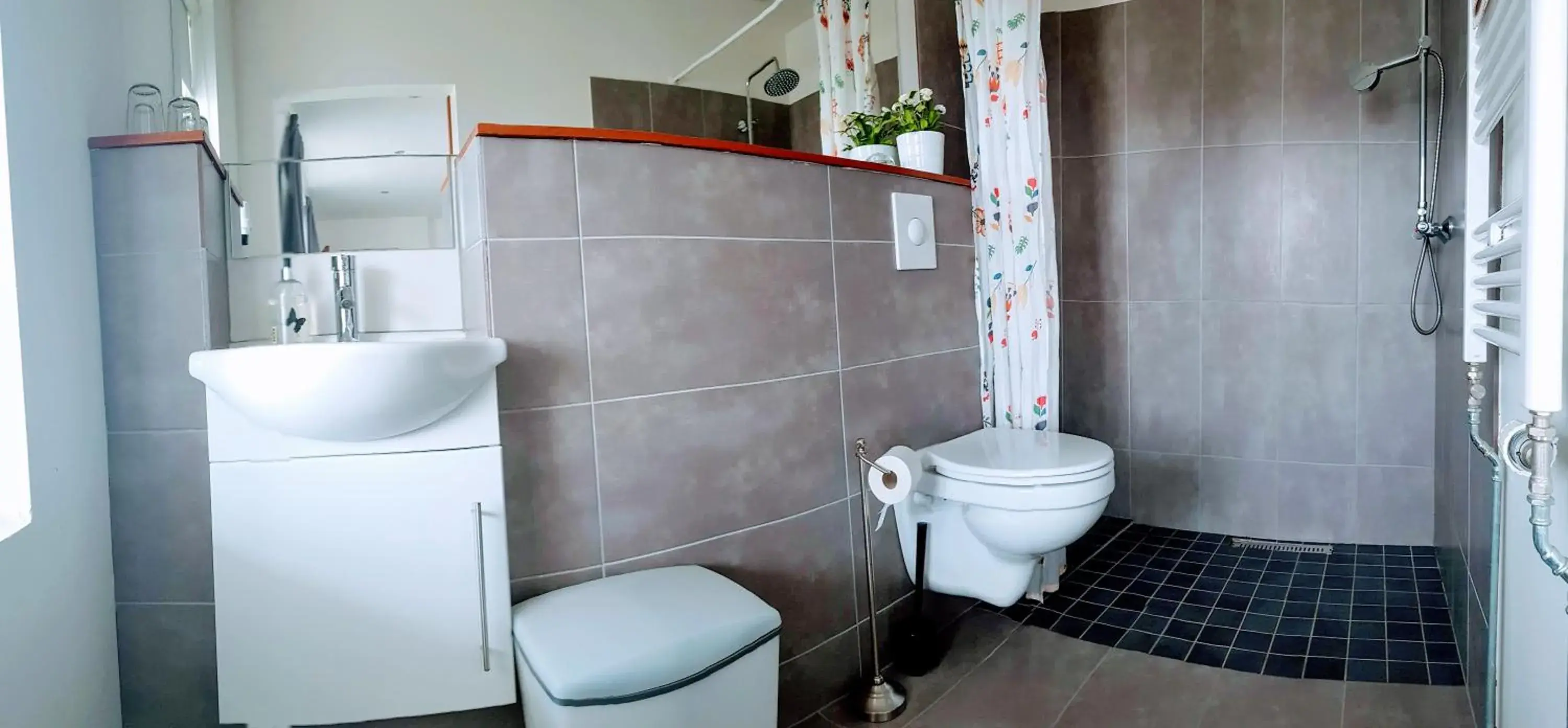 Double or Twin Room with Private Bathroom in Apotek Guesthouse Double or Twin Room with Private Bathroom in Apotek Guesthouse