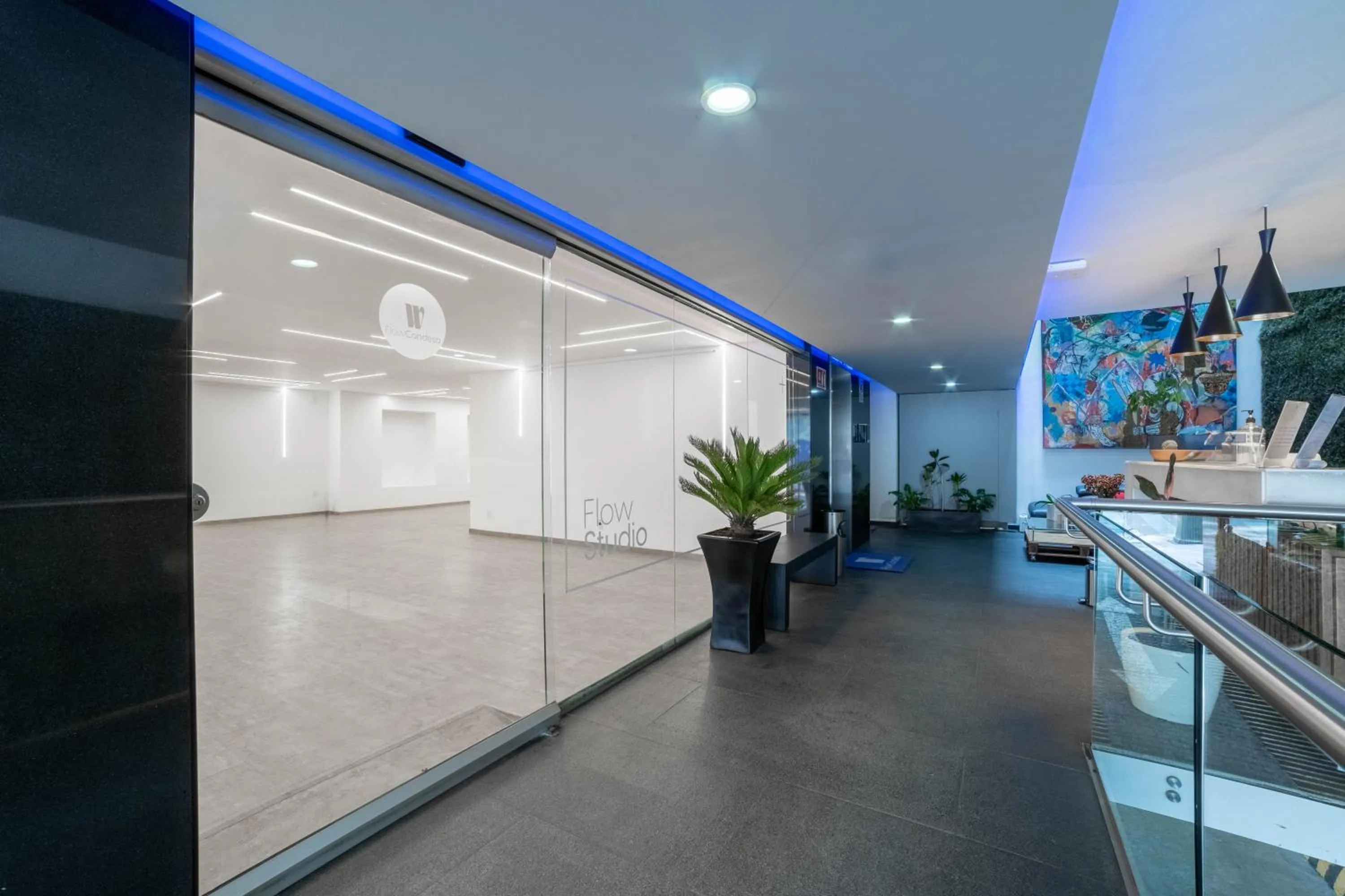 Flow Condesa - Adults Only