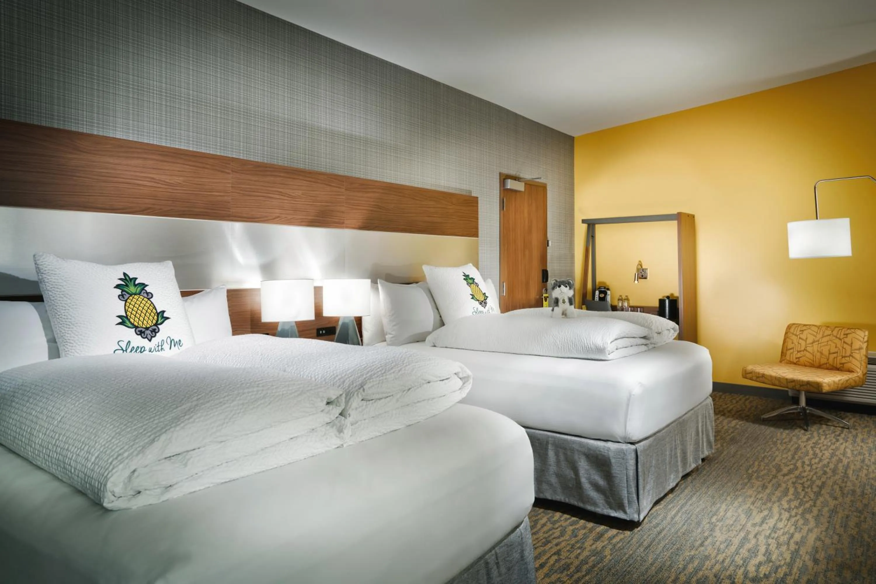 Photo of the whole room, Bed in Staypineapple, Hotel Z, Gaslamp San Diego