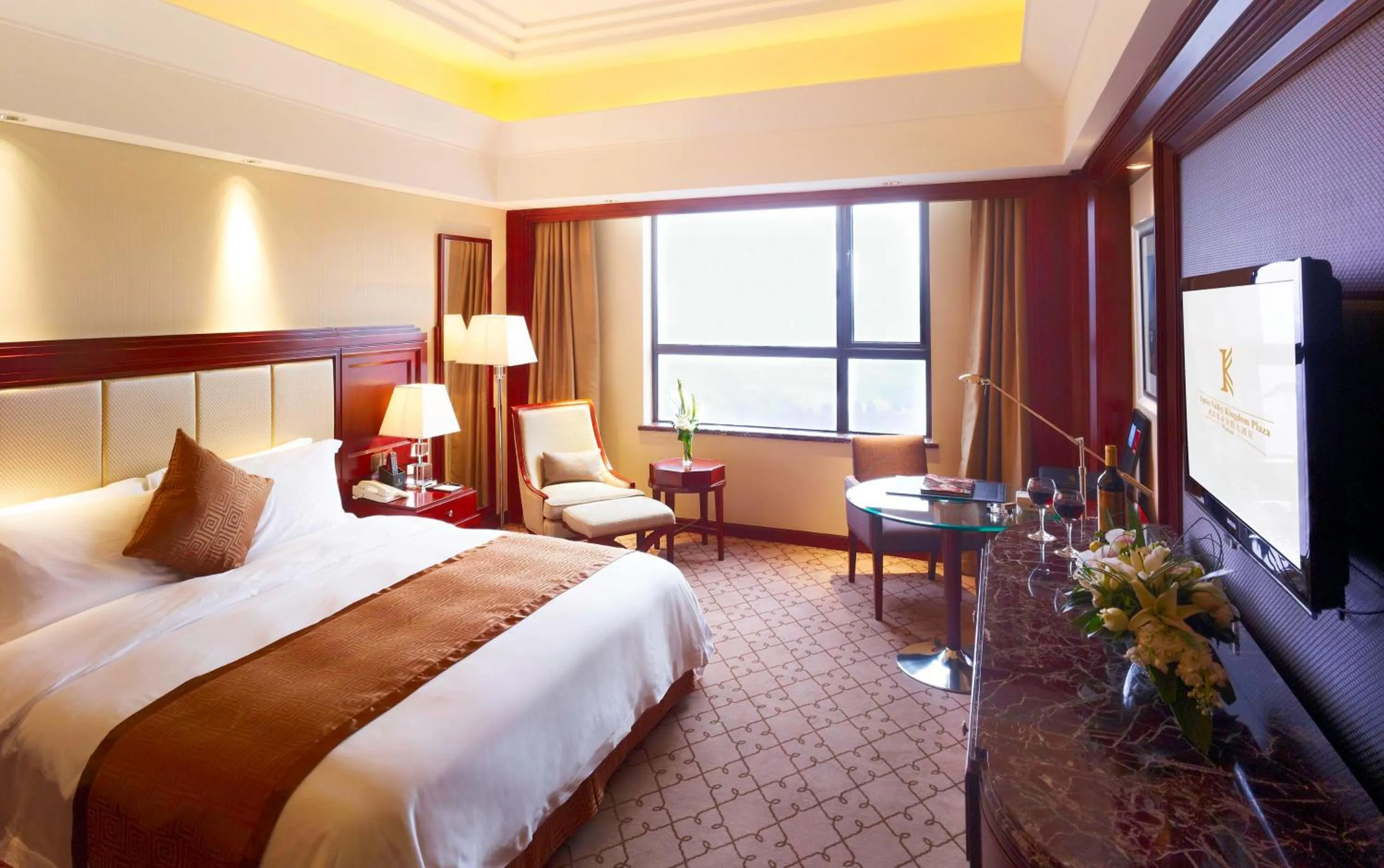 Bed in Optics Valley Kingdom Plaza Wuhan