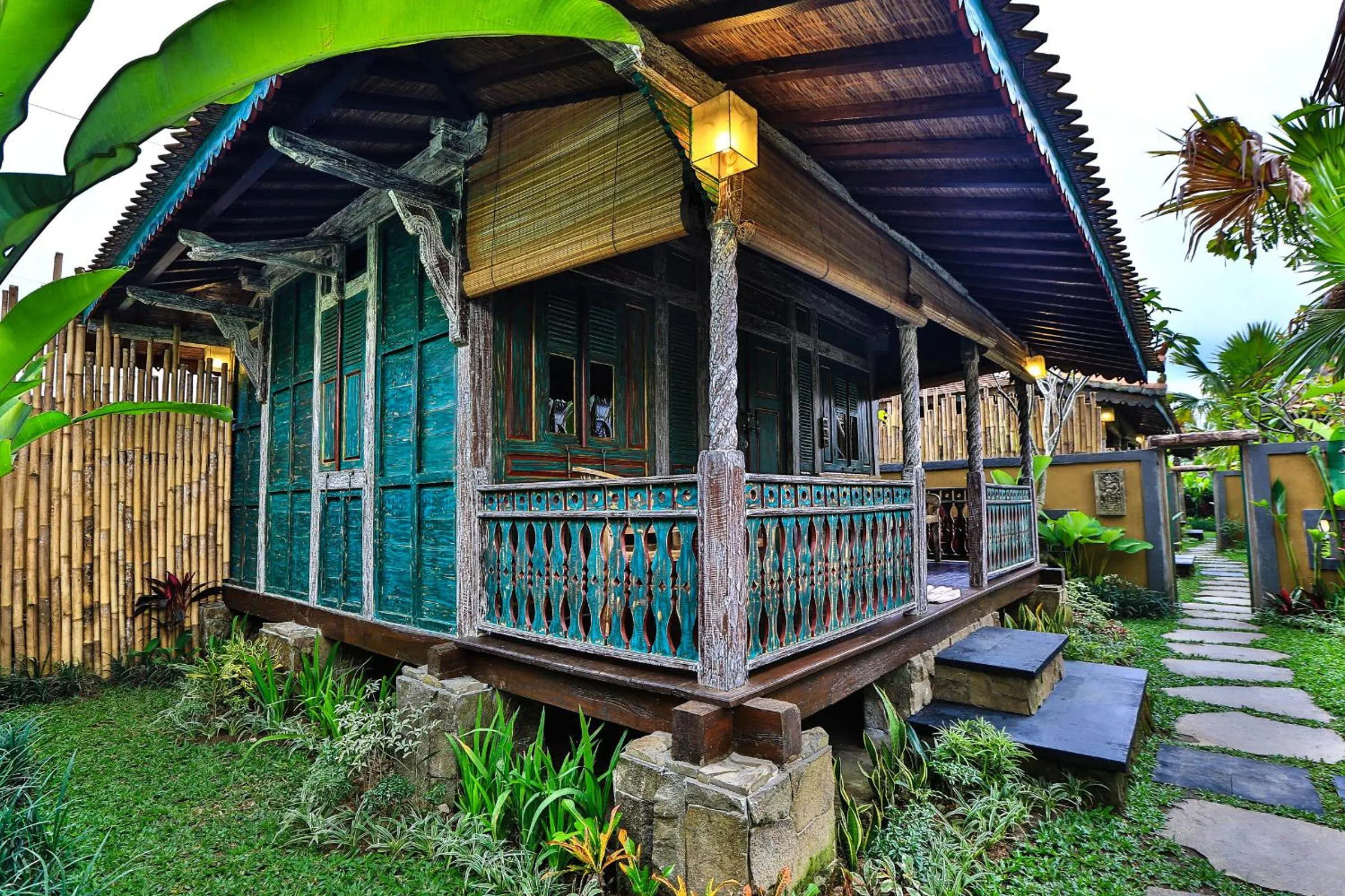 Garden view in Villa Nini