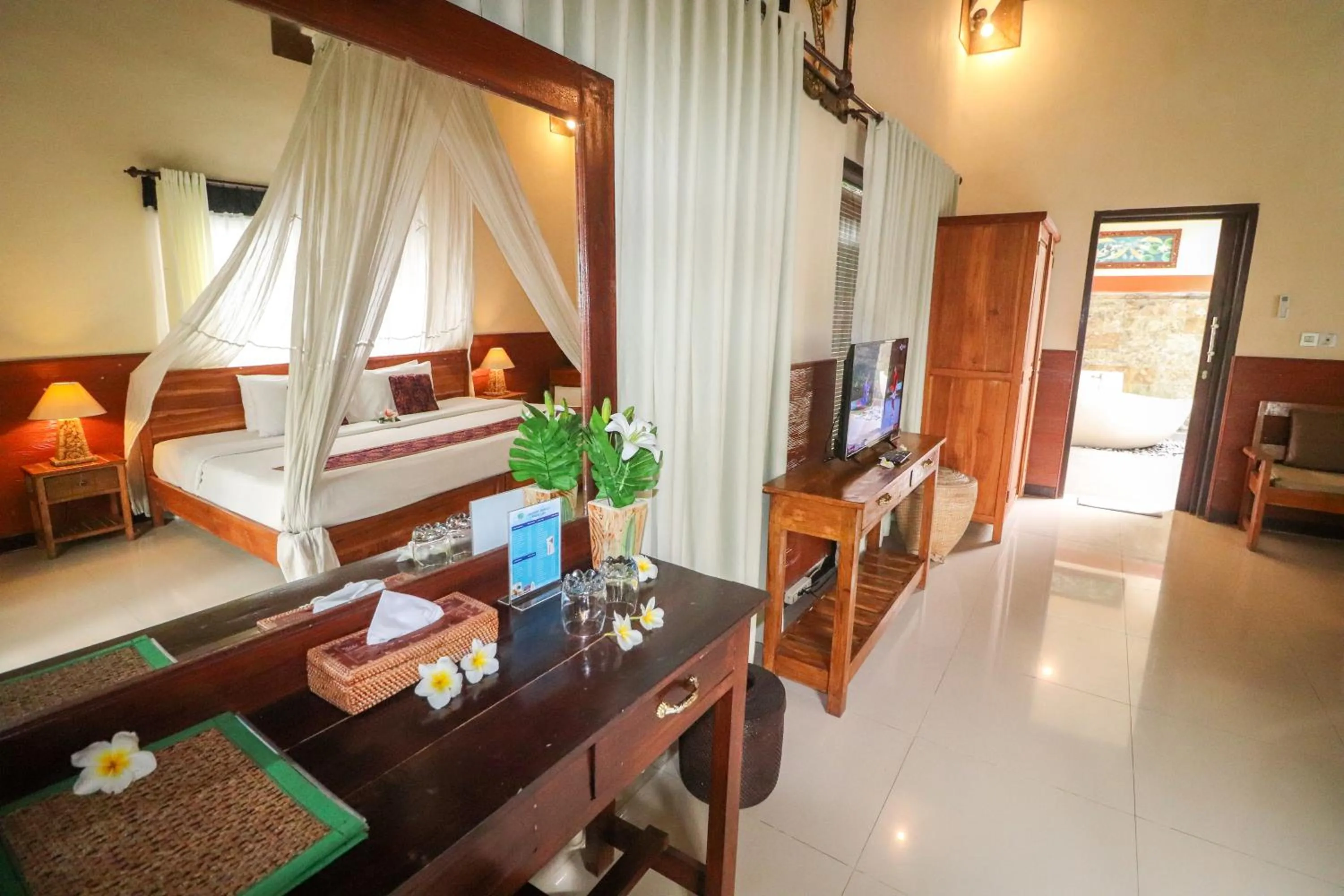 TV and multimedia, Bed in Villa JJ and Spa Ubud