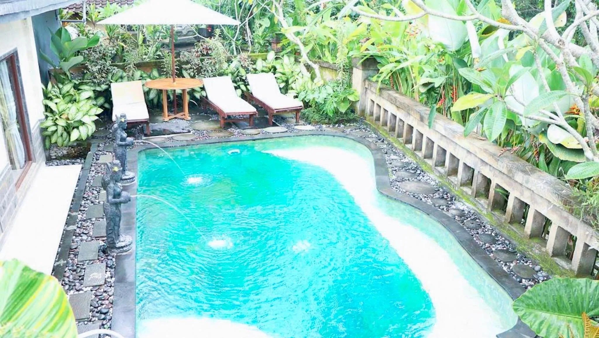 Swimming pool in Villa JJ and Spa Ubud