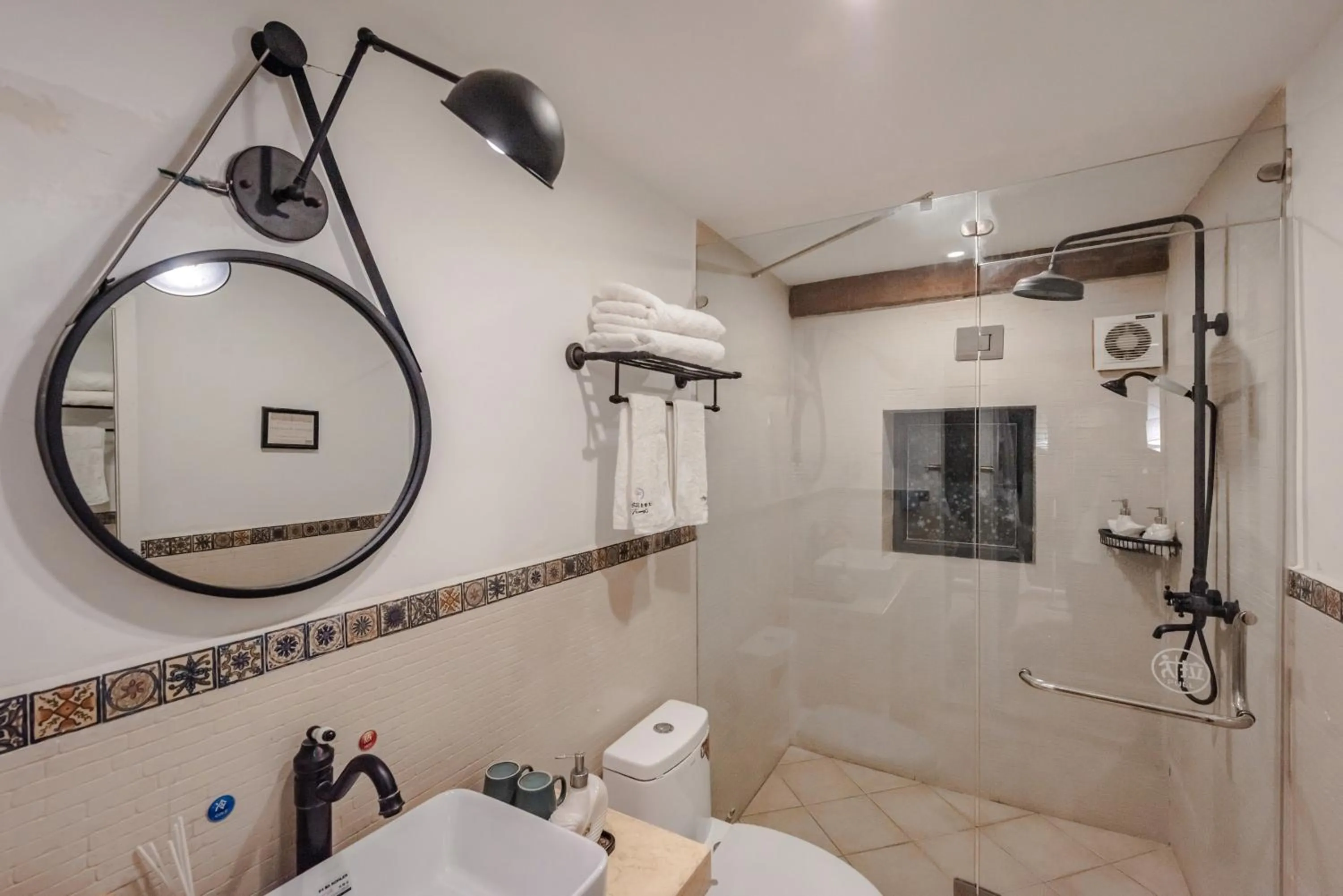 Baisha Flamingo Hotel