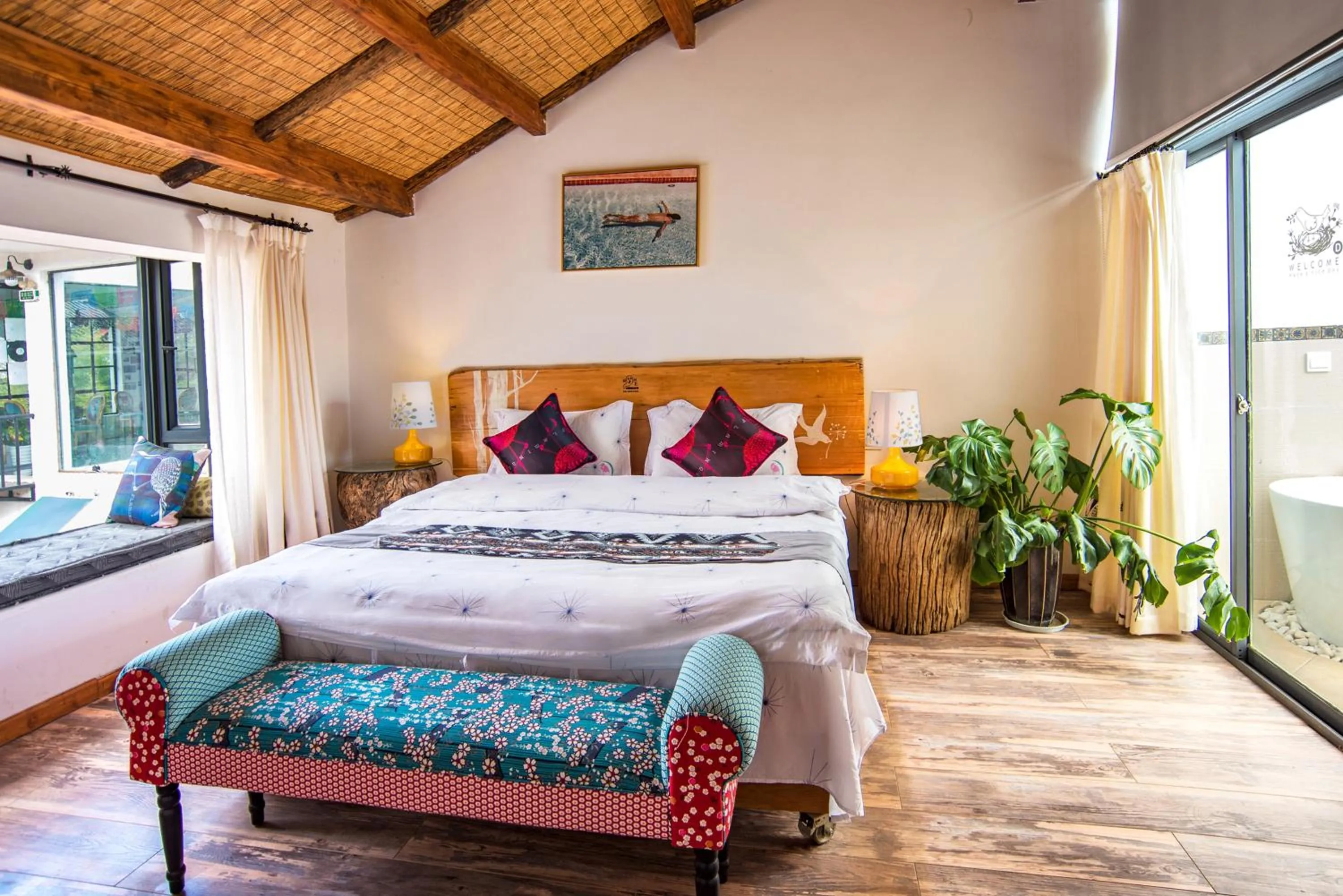 Photo of the whole room, Bed in Baisha Flamingo Hotel