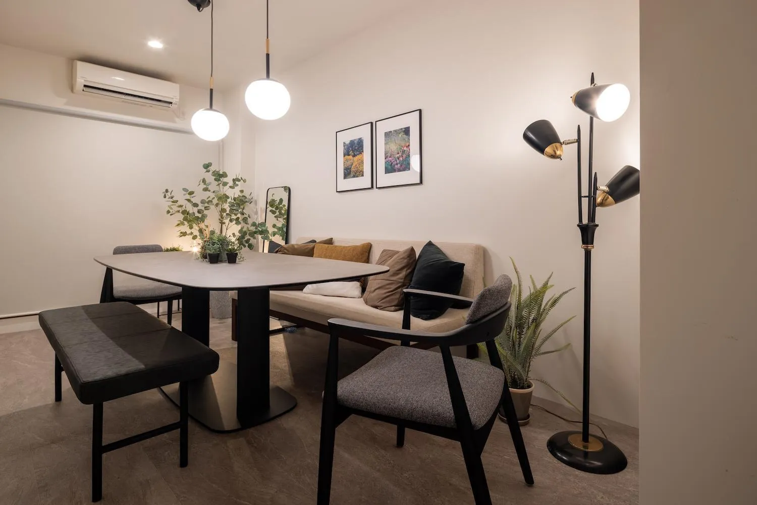 Dining area in Good Neighbors