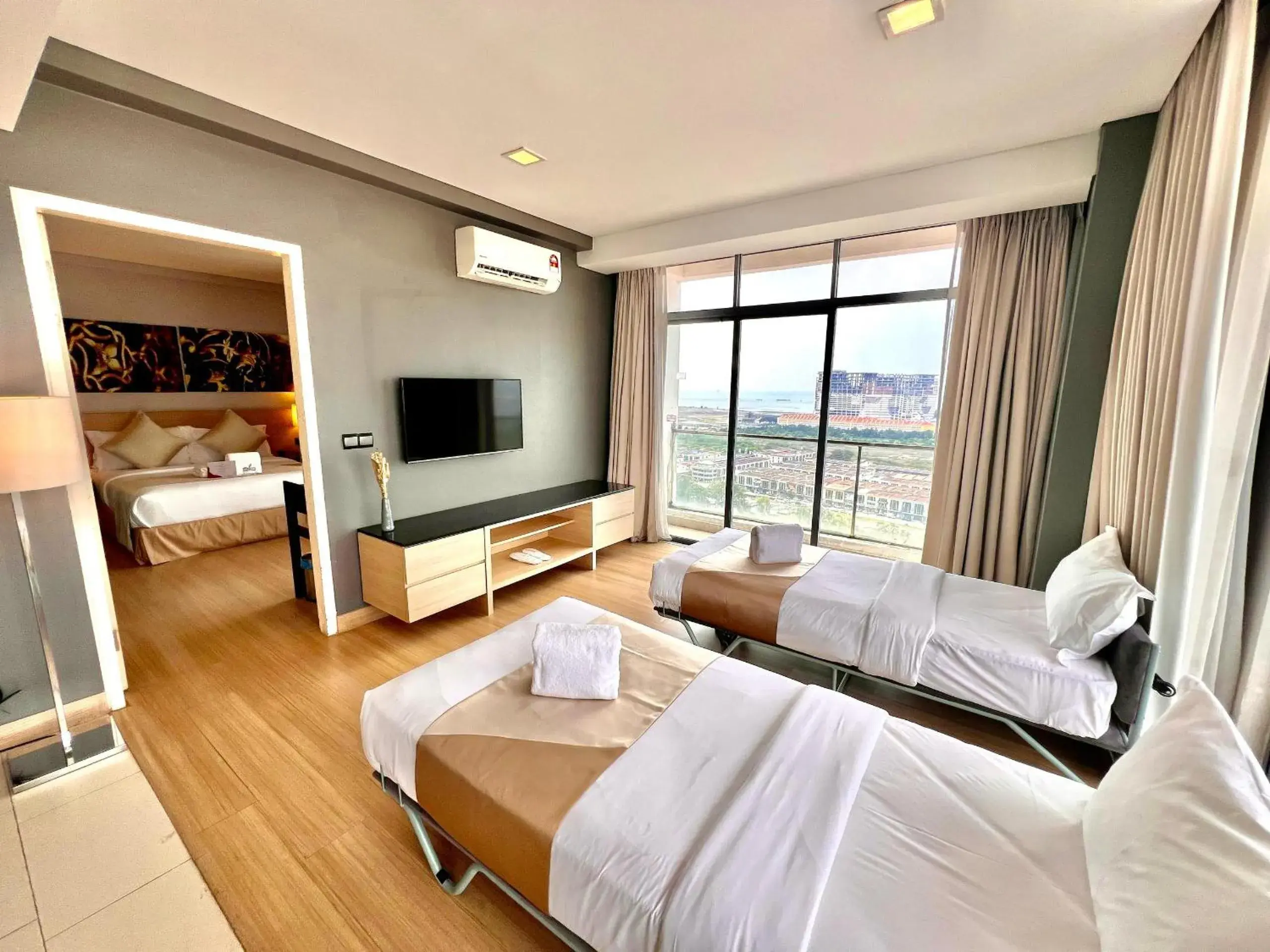 Family Straits Two-Bedroom in ASIA MELAKA HOTEL managed by The Straits Hotel & Suites 马六甲亚逸酒店 Family Straits Two-Bedroom in ASIA MELAKA HOTEL managed by The Straits Hotel & Suites 马六甲亚逸酒店