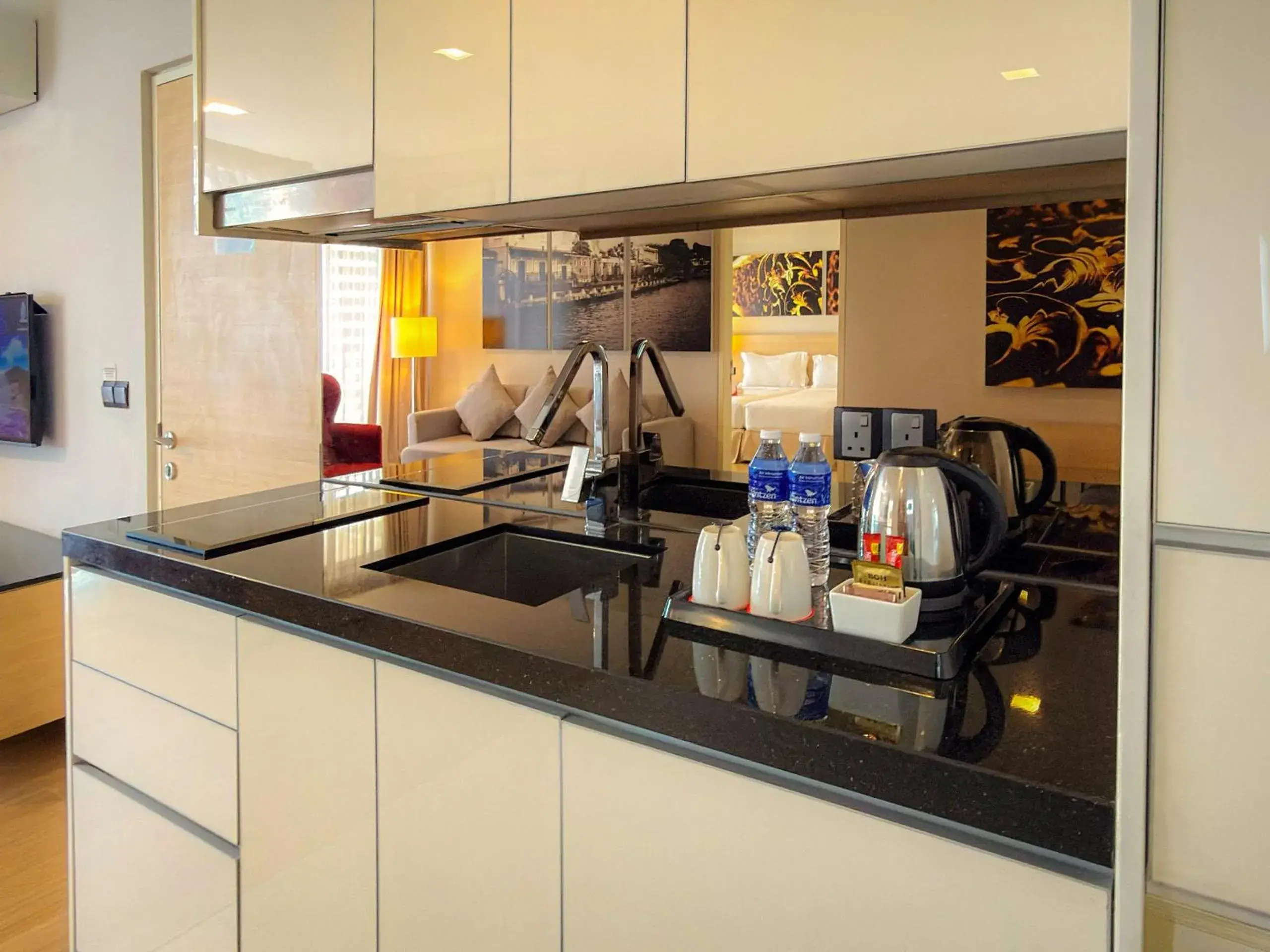 Suite Twin Bedroom in ASIA MELAKA HOTEL managed by The Straits Hotel & Suites 马六甲亚逸酒店 Suite Twin Bedroom in ASIA MELAKA HOTEL managed by The Straits Hotel & Suites 马六甲亚逸酒店