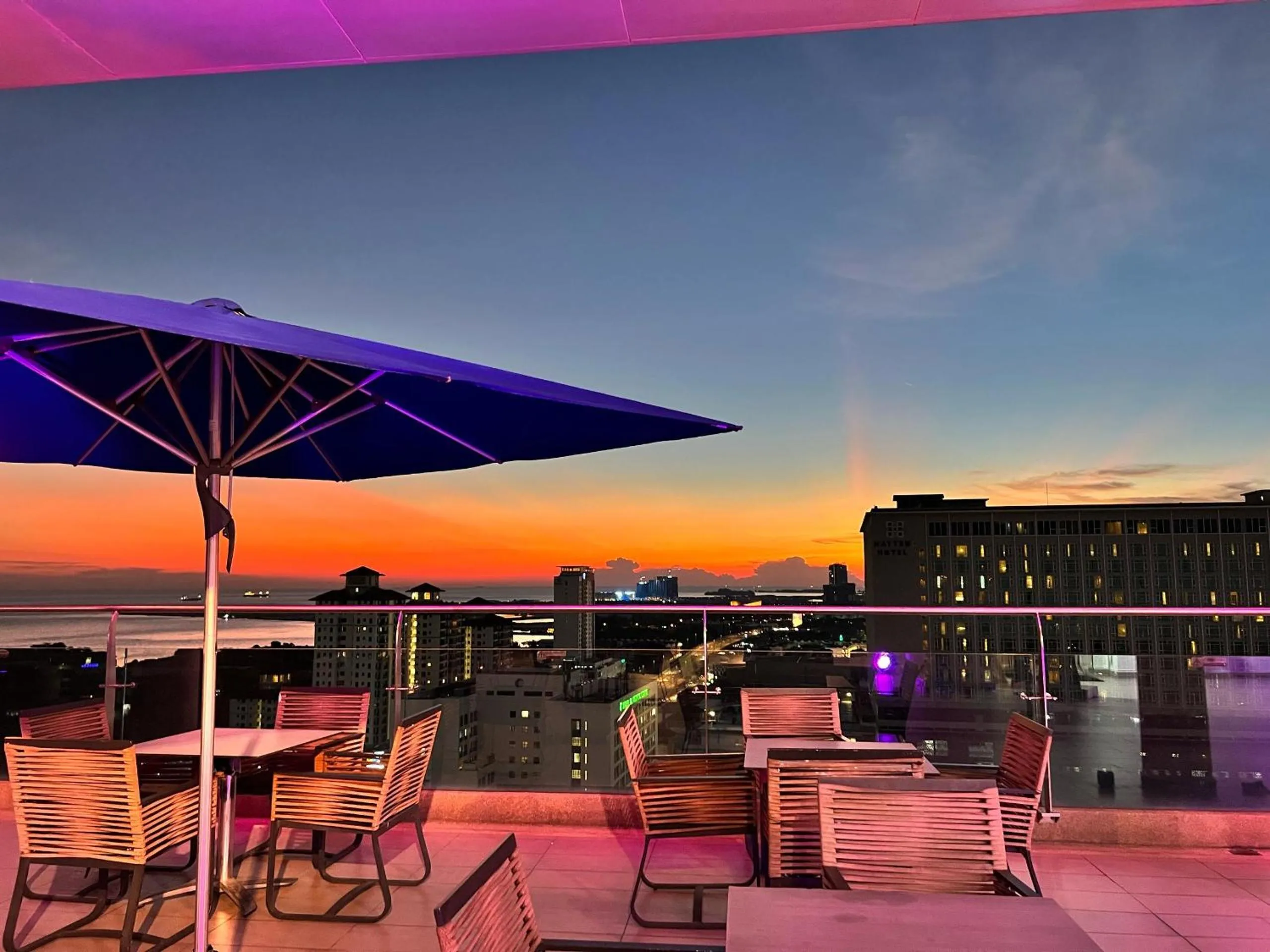 Food and drinks in ASIA MELAKA HOTEL managed by The Straits Hotel & Suites 马六甲亚逸酒店