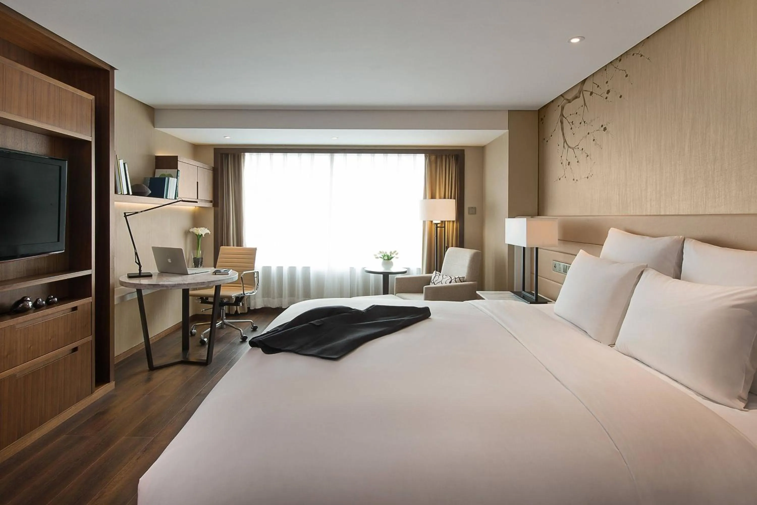 Bedroom, Bed in Marriott Executive Apartments Tianjin TEDA