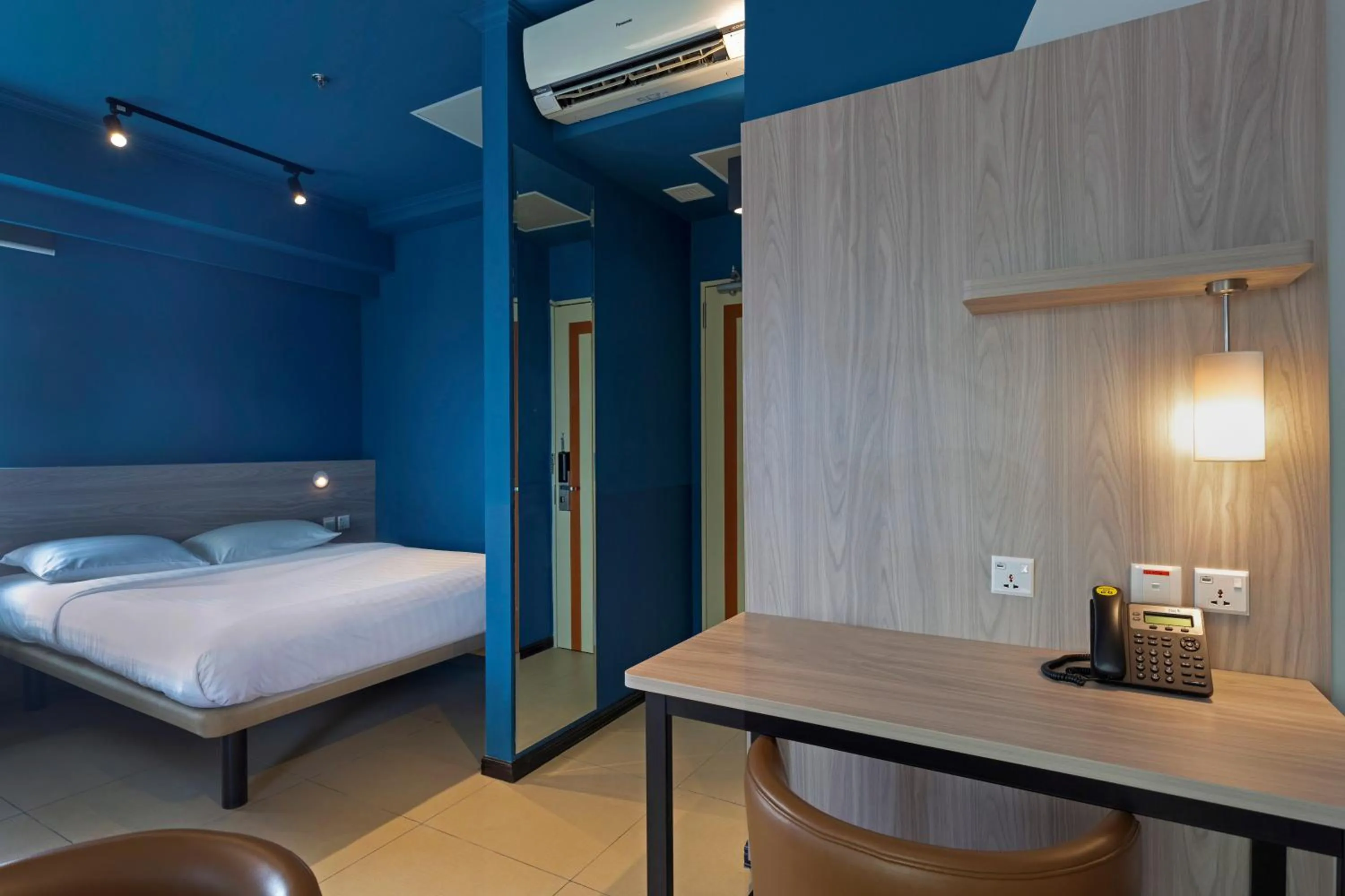 Bed in ibis budget Phnom Penh Riverside