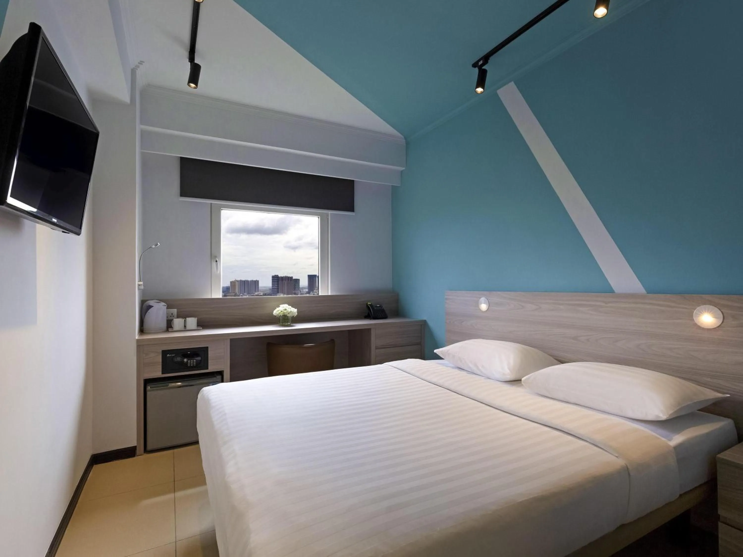 Property building, Bed in ibis budget Phnom Penh Riverside