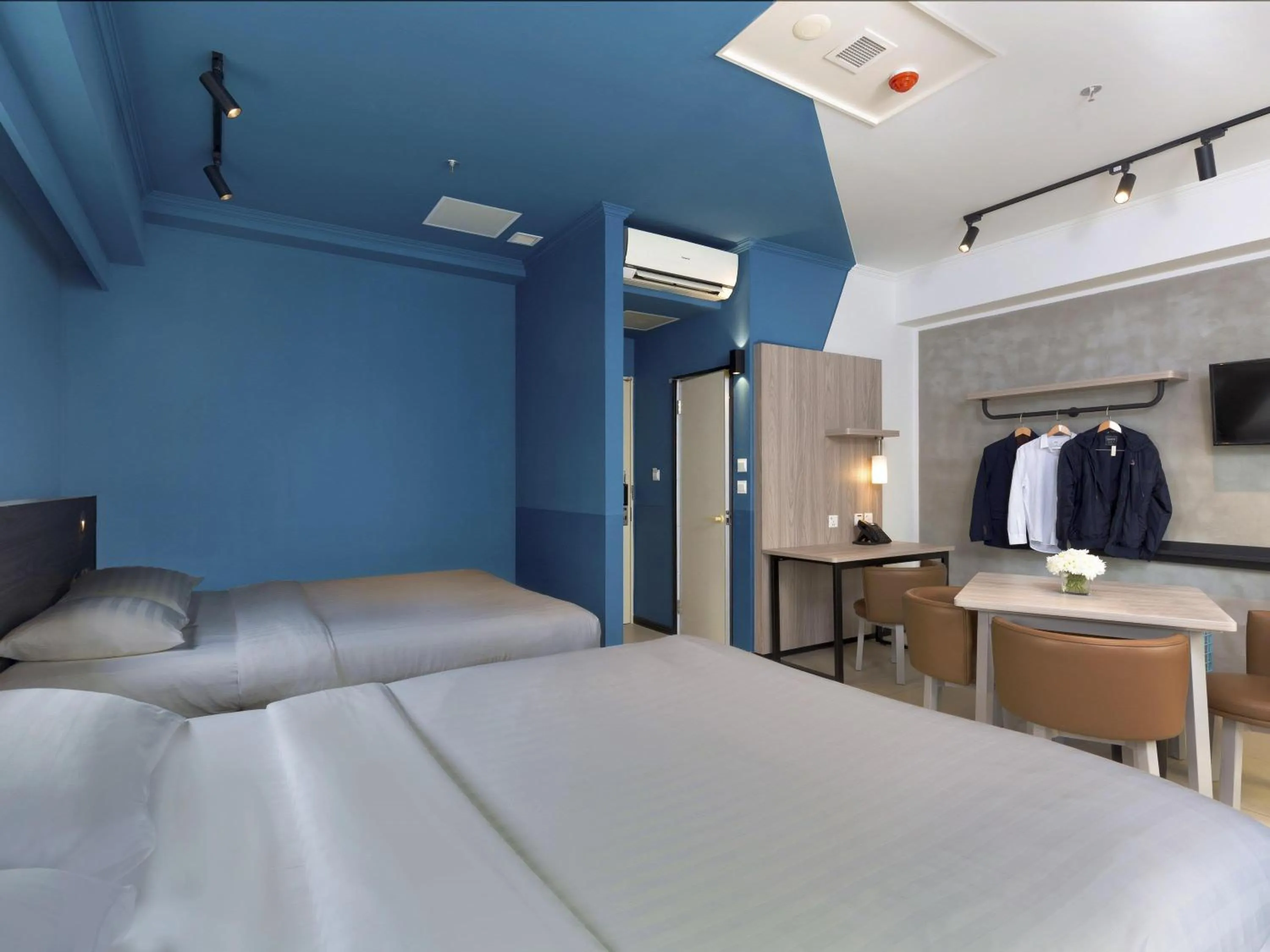 Bedroom, Bed in ibis budget Phnom Penh Riverside